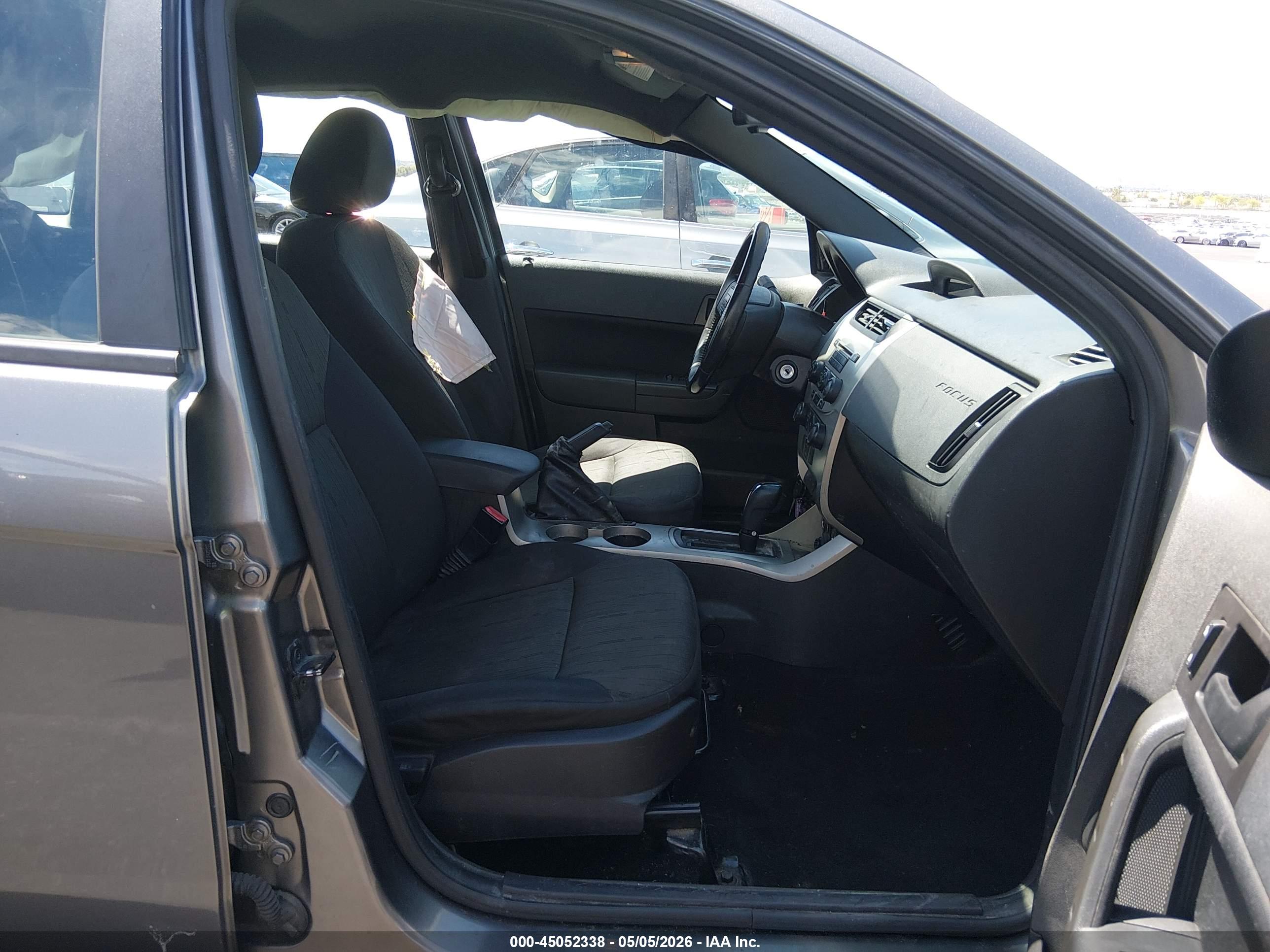 FORD FOCUS image 5