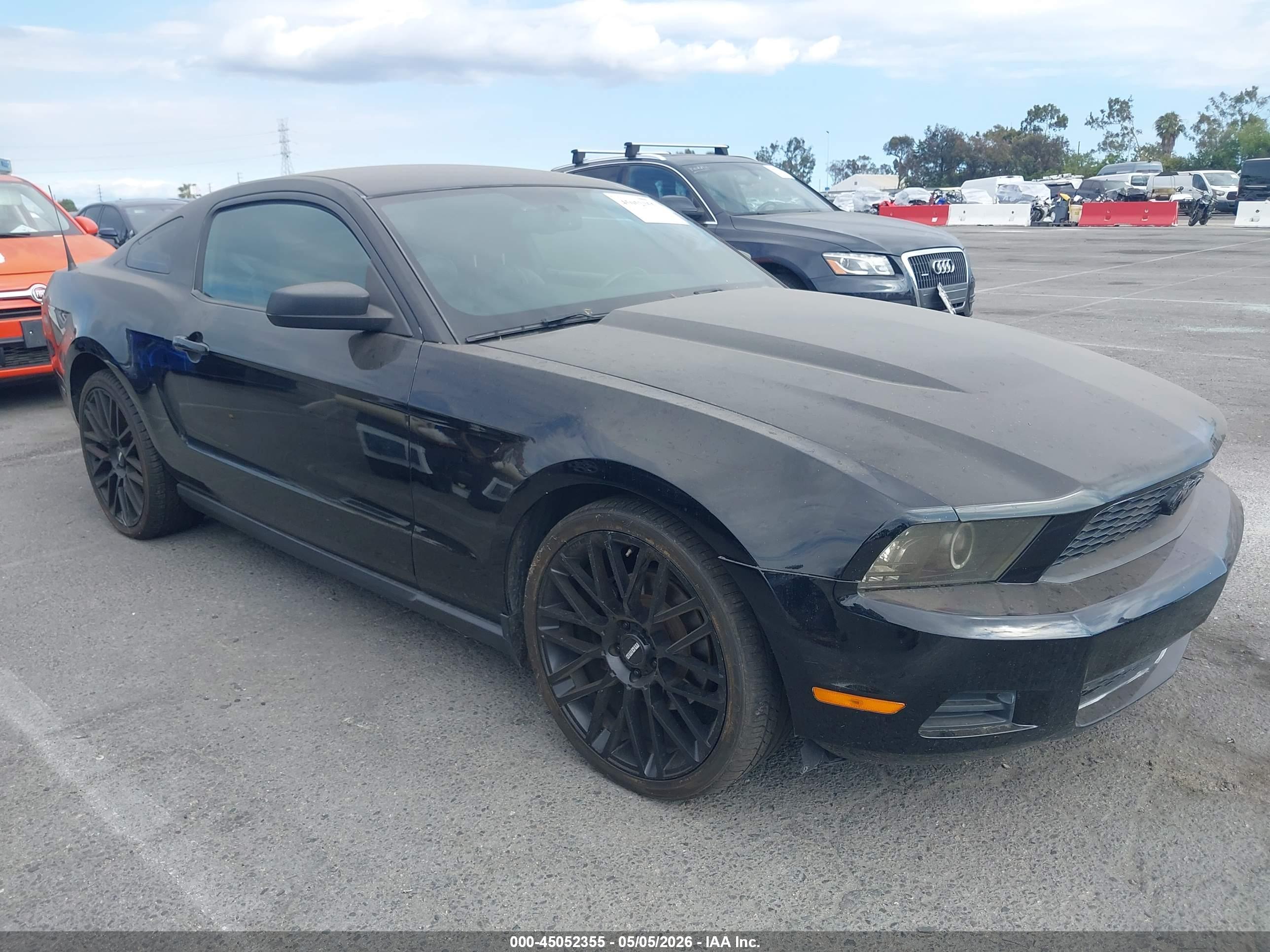 FORD MUSTANG image 6