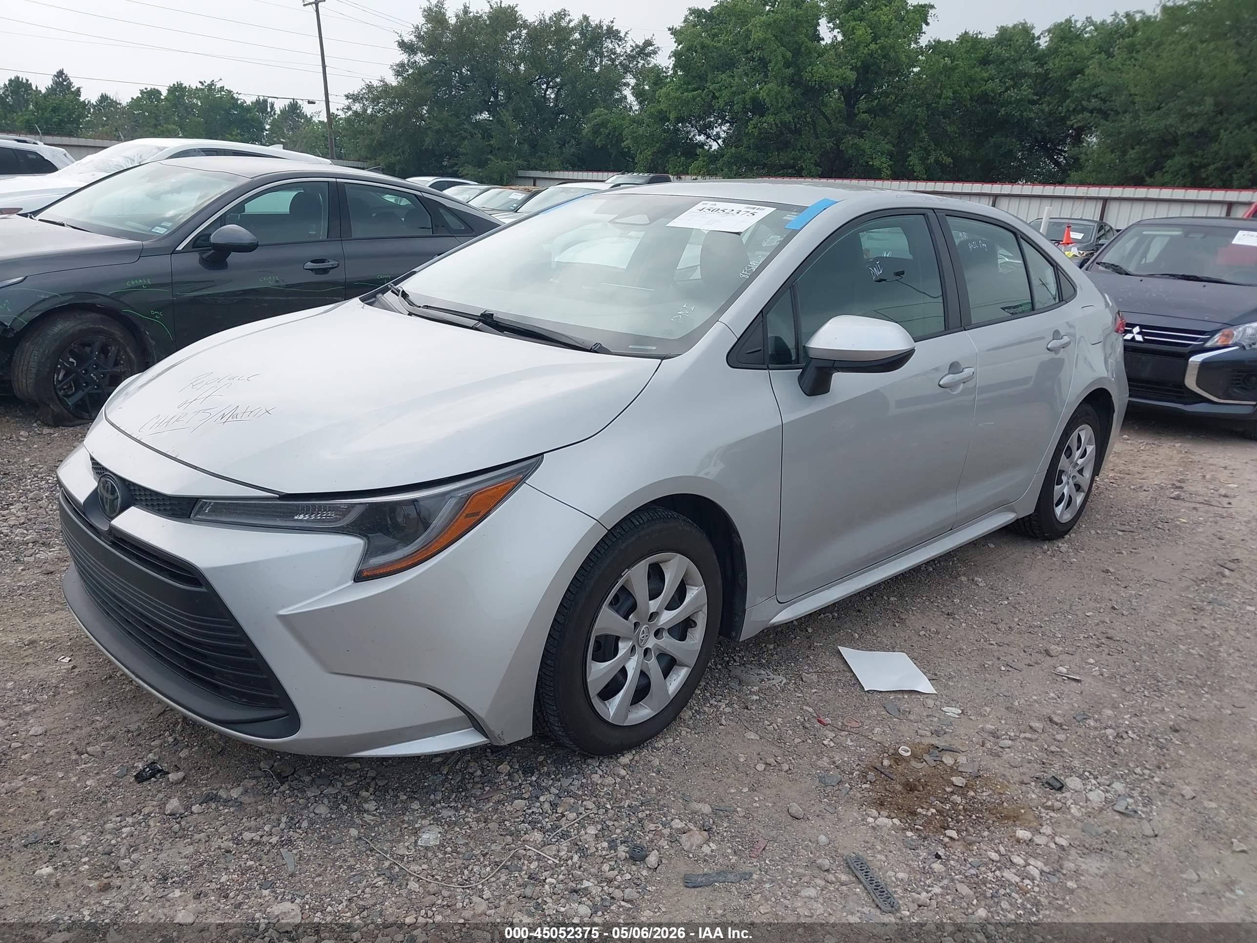 TOYOTA COROLLA image 2