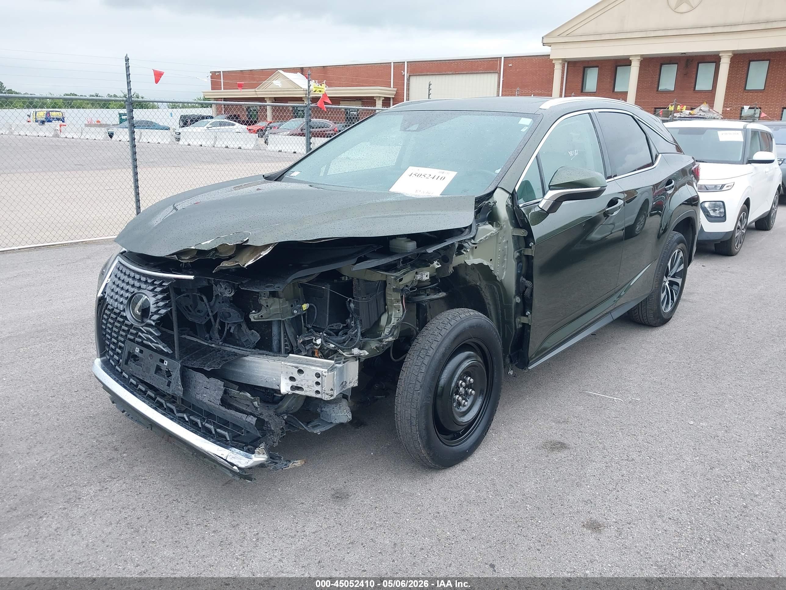 LEXUS RX image 2
