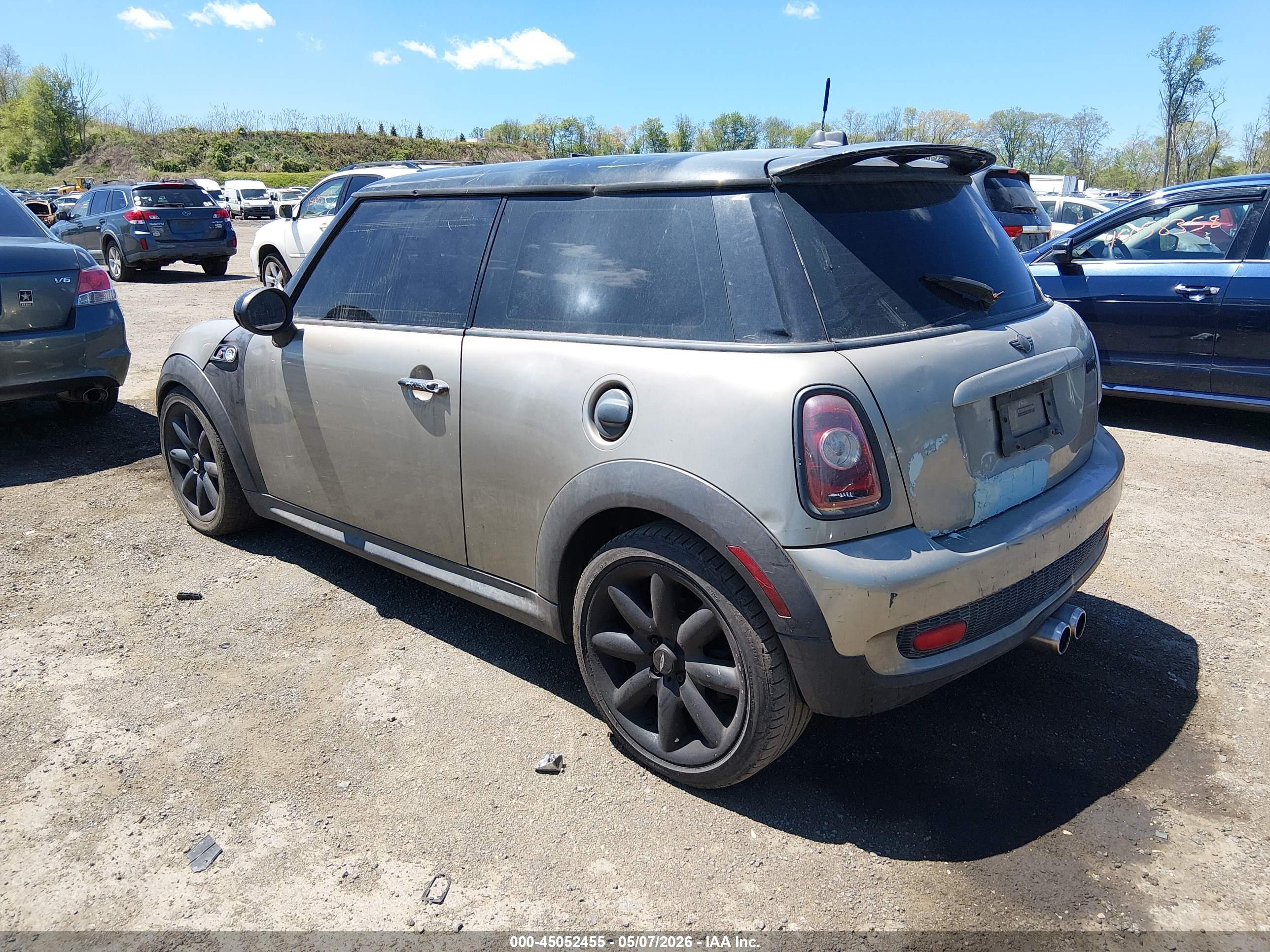 MINI COOPER image 3