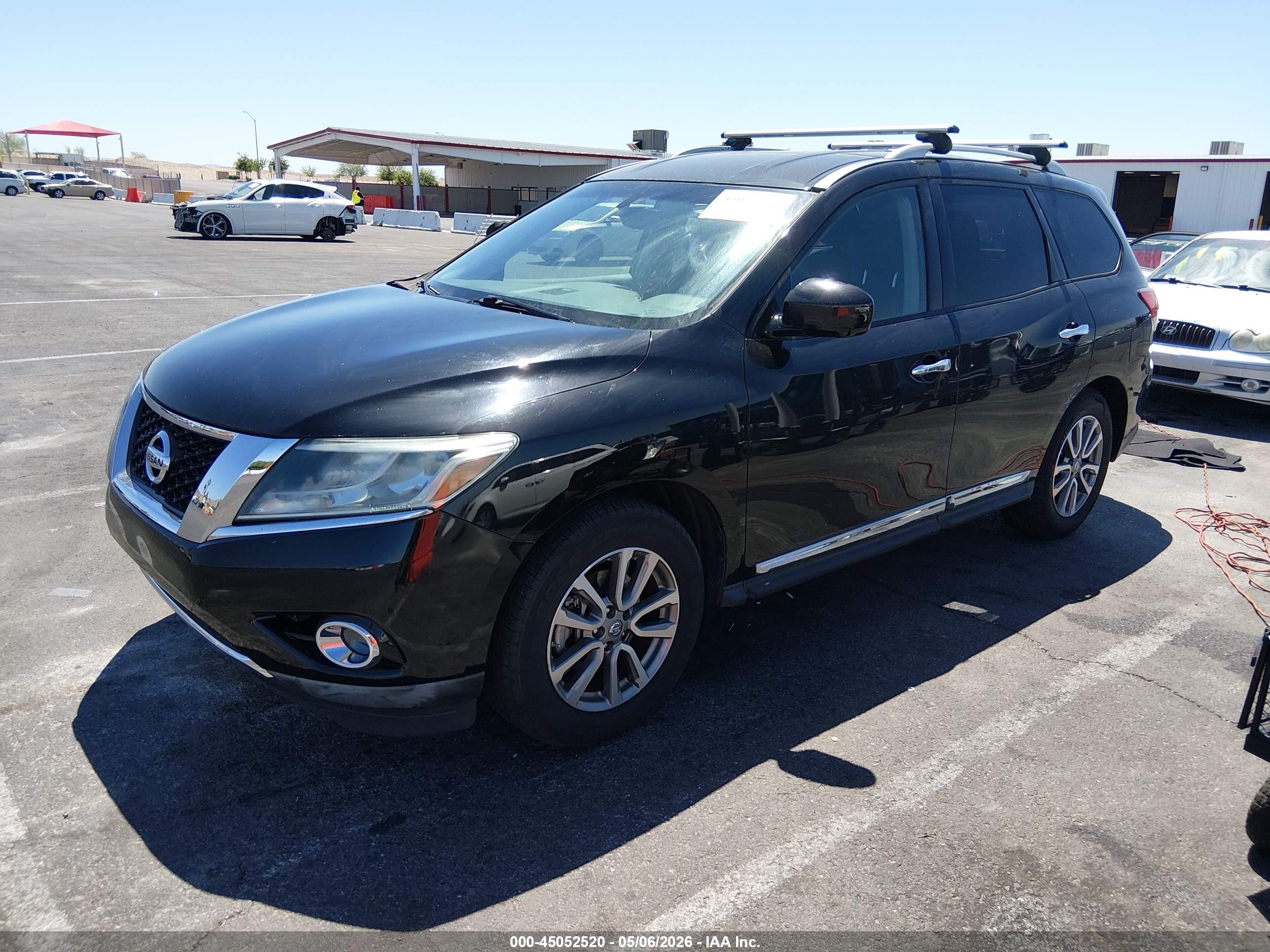 NISSAN PATHFINDER image 2