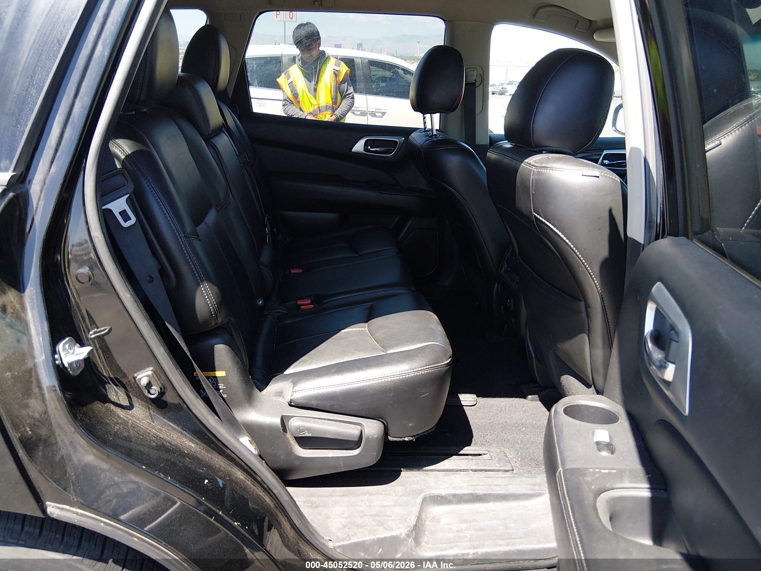 NISSAN PATHFINDER image 8