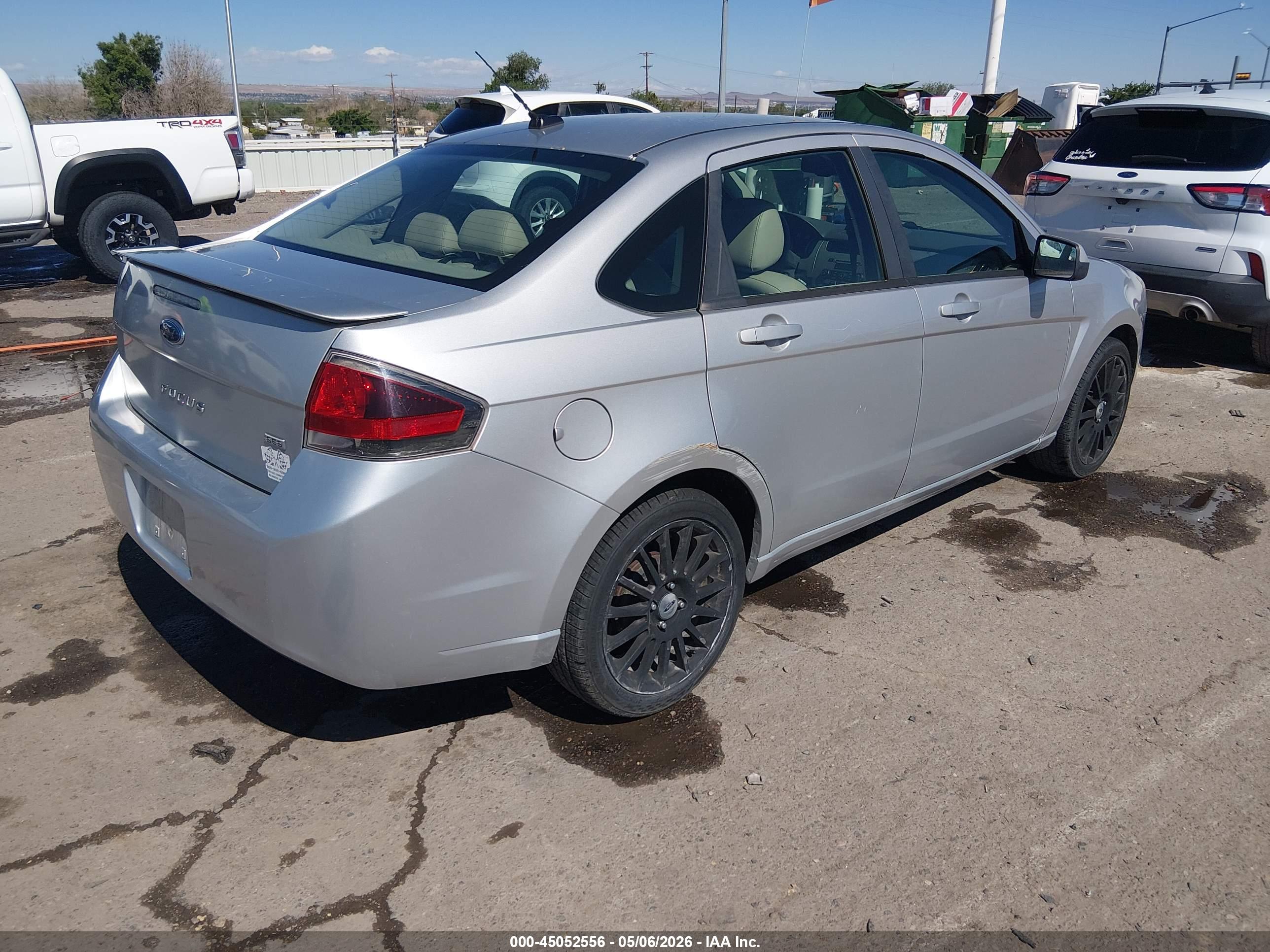 FORD FOCUS image 4