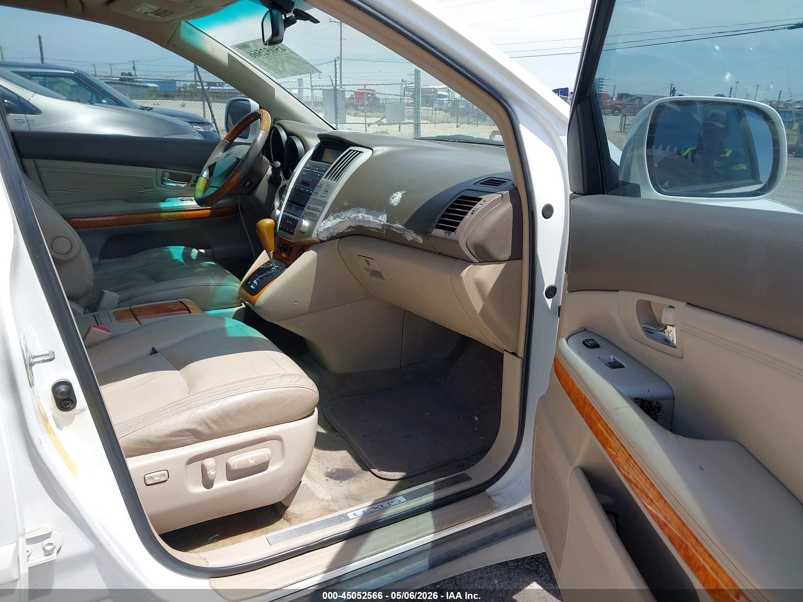 LEXUS RX image 5