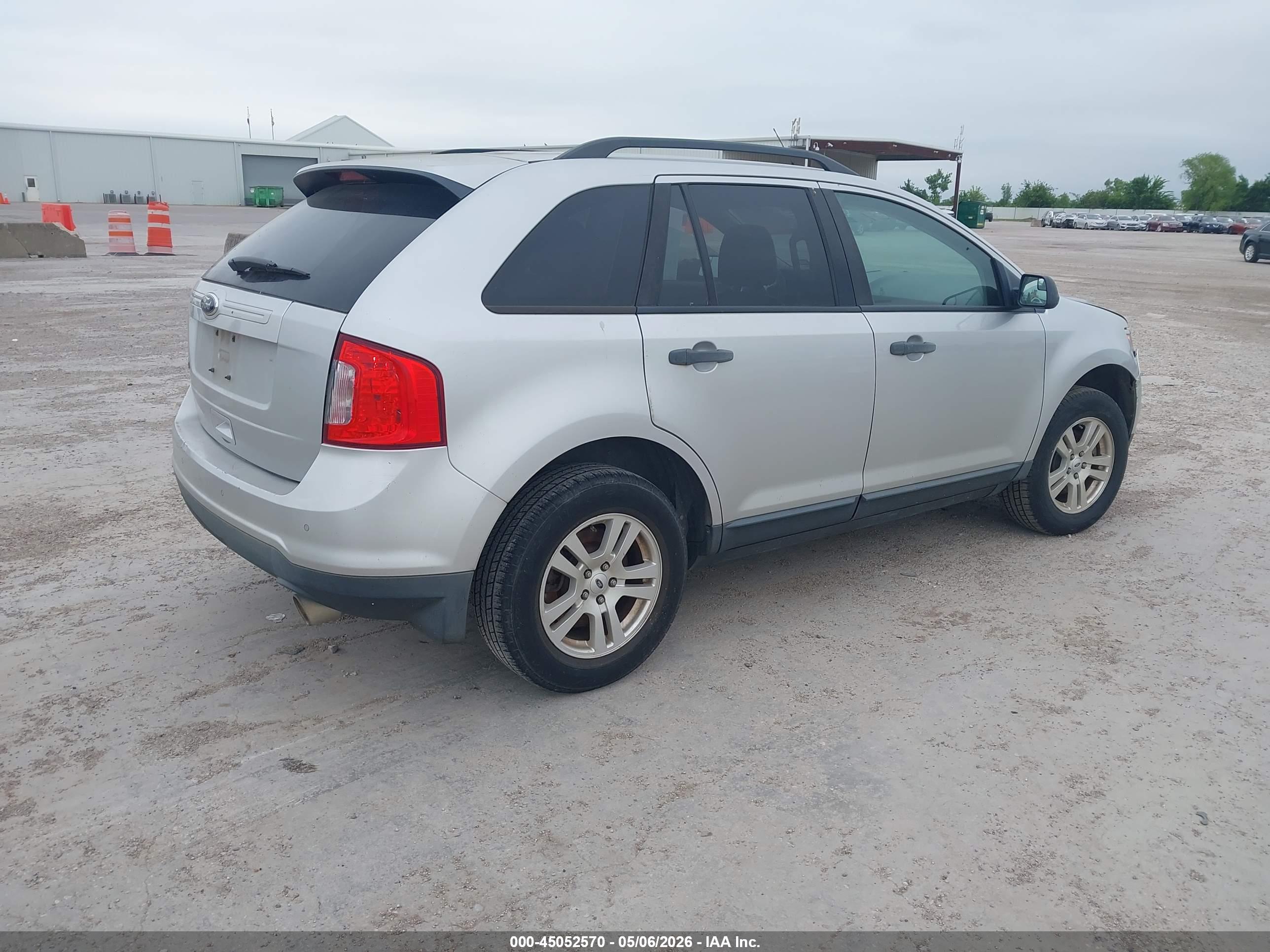 FORD EDGE image 4