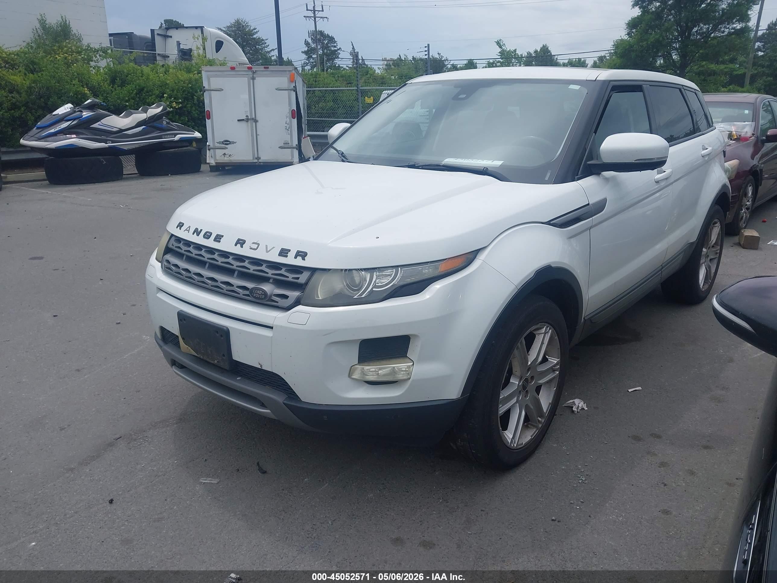 LAND ROVER image 2