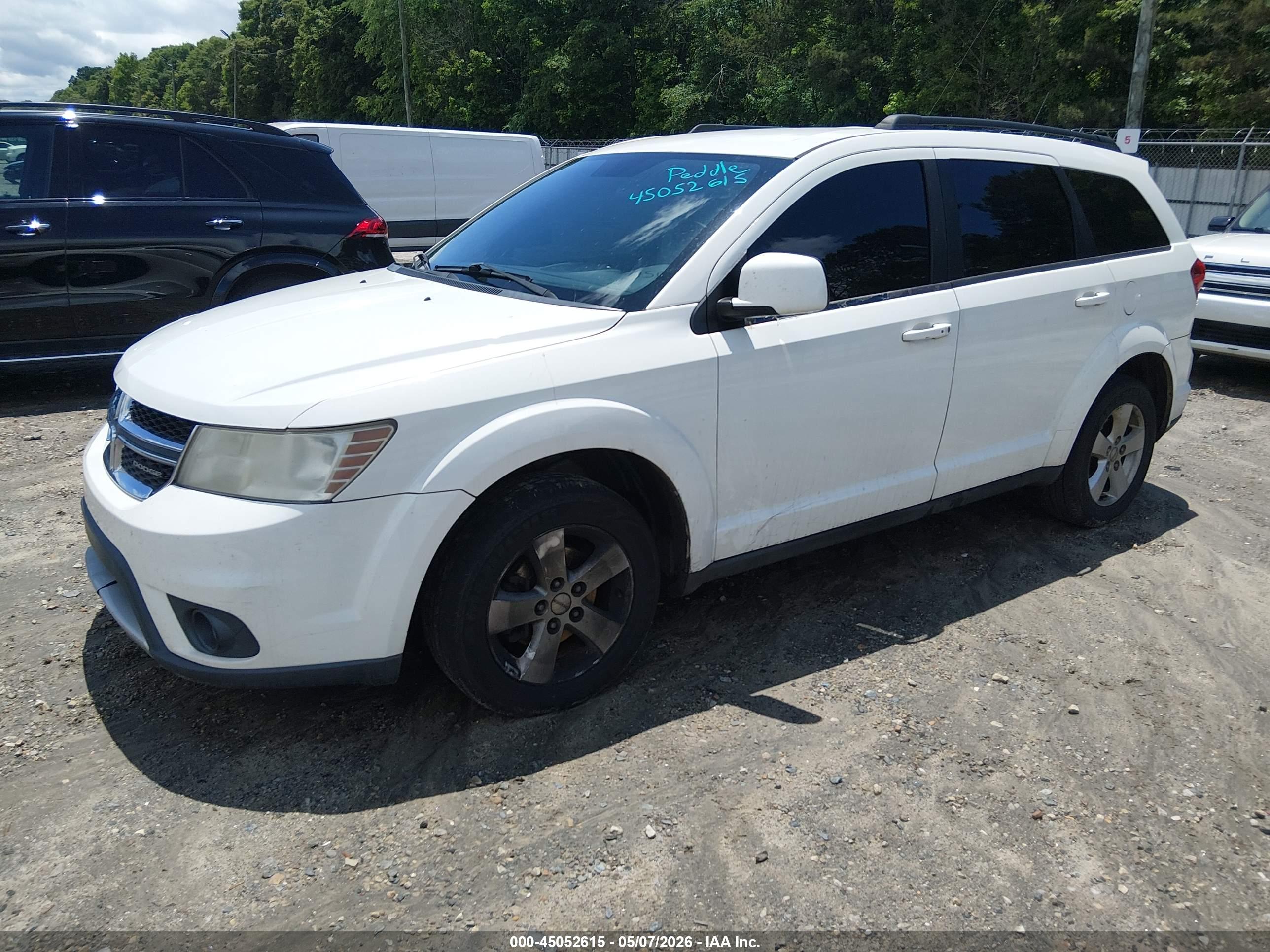 DODGE JOURNEY image 2