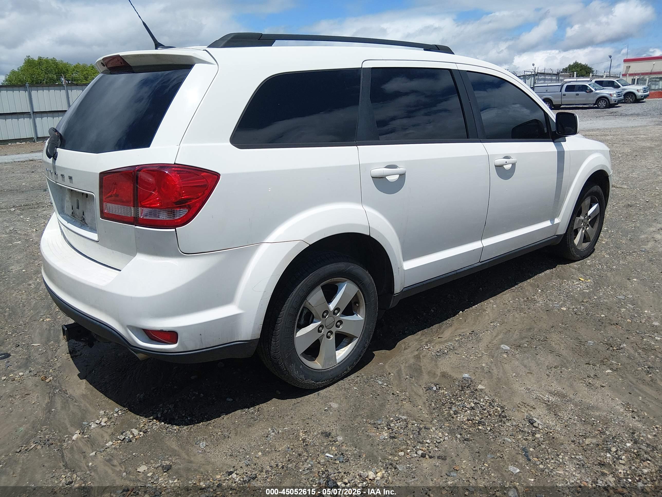 DODGE JOURNEY image 4