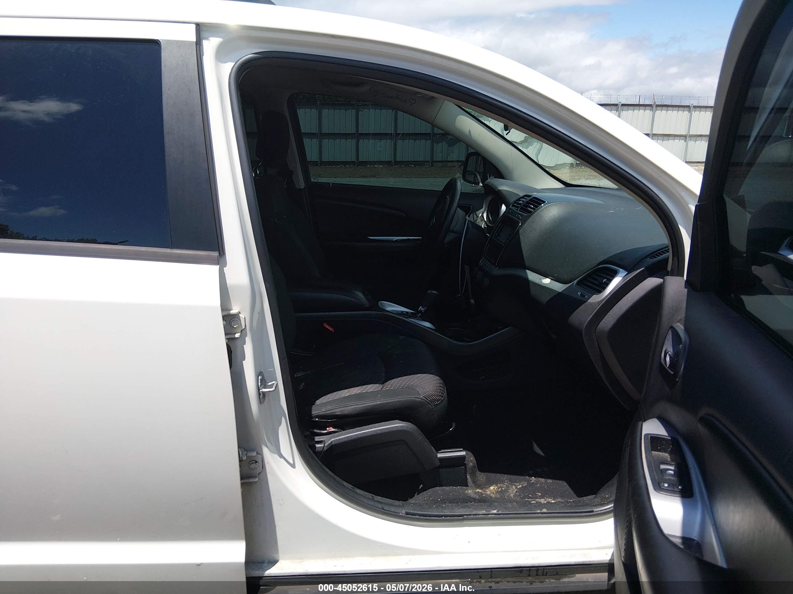 DODGE JOURNEY image 5