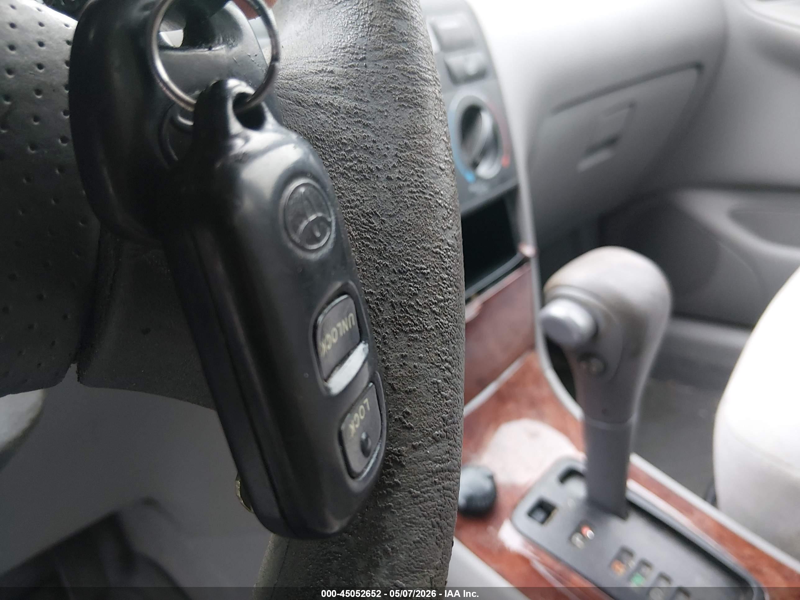 TOYOTA COROLLA image 11