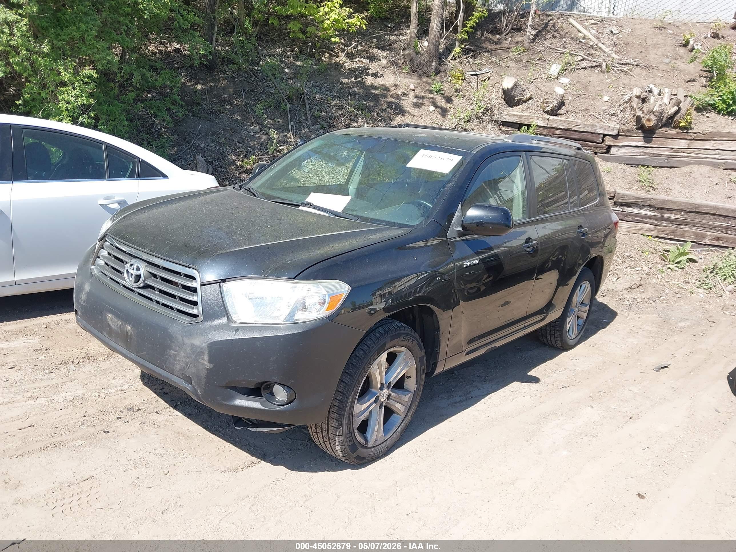 TOYOTA HIGHLANDER image 2