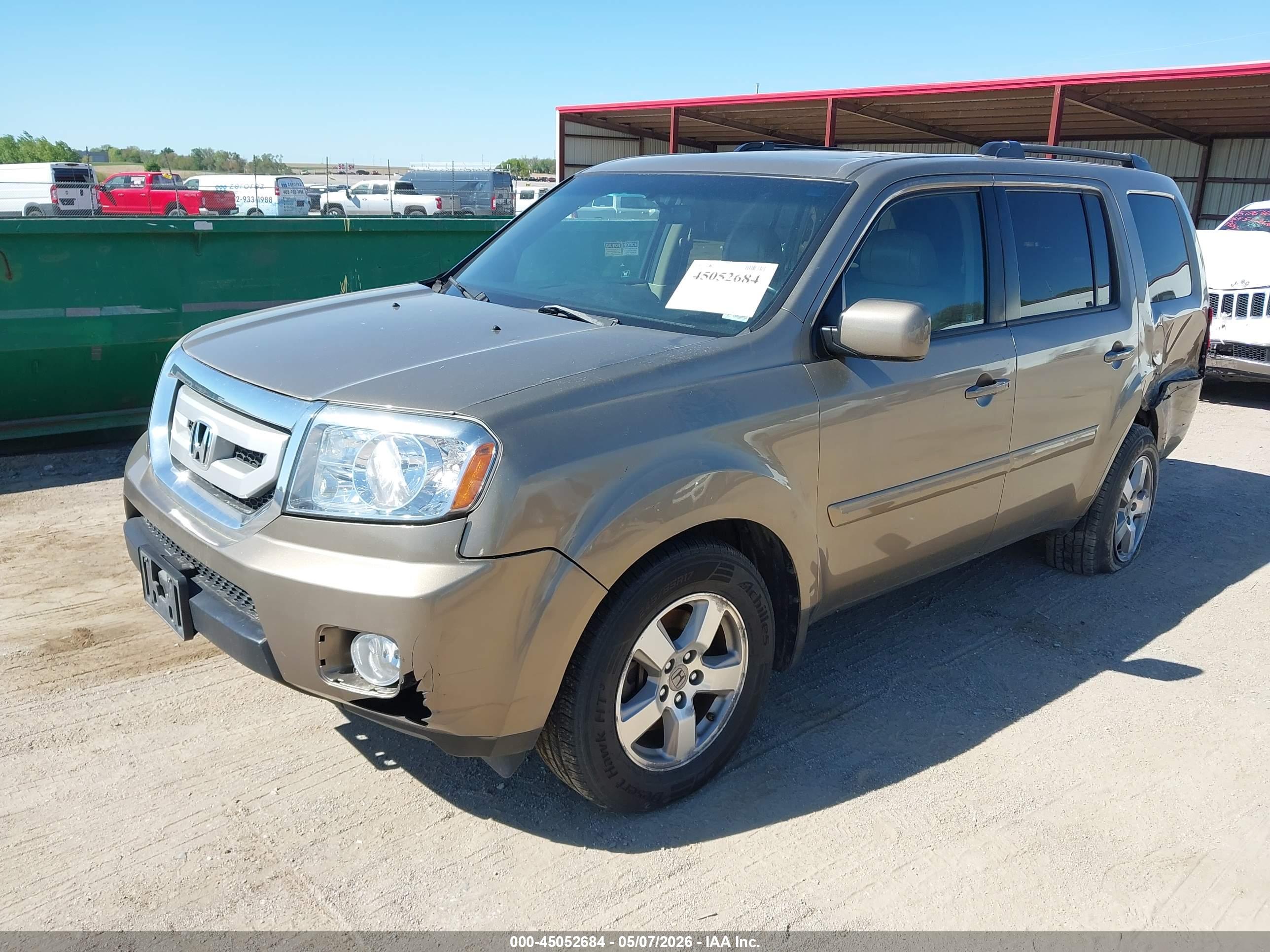 HONDA PILOT image 2
