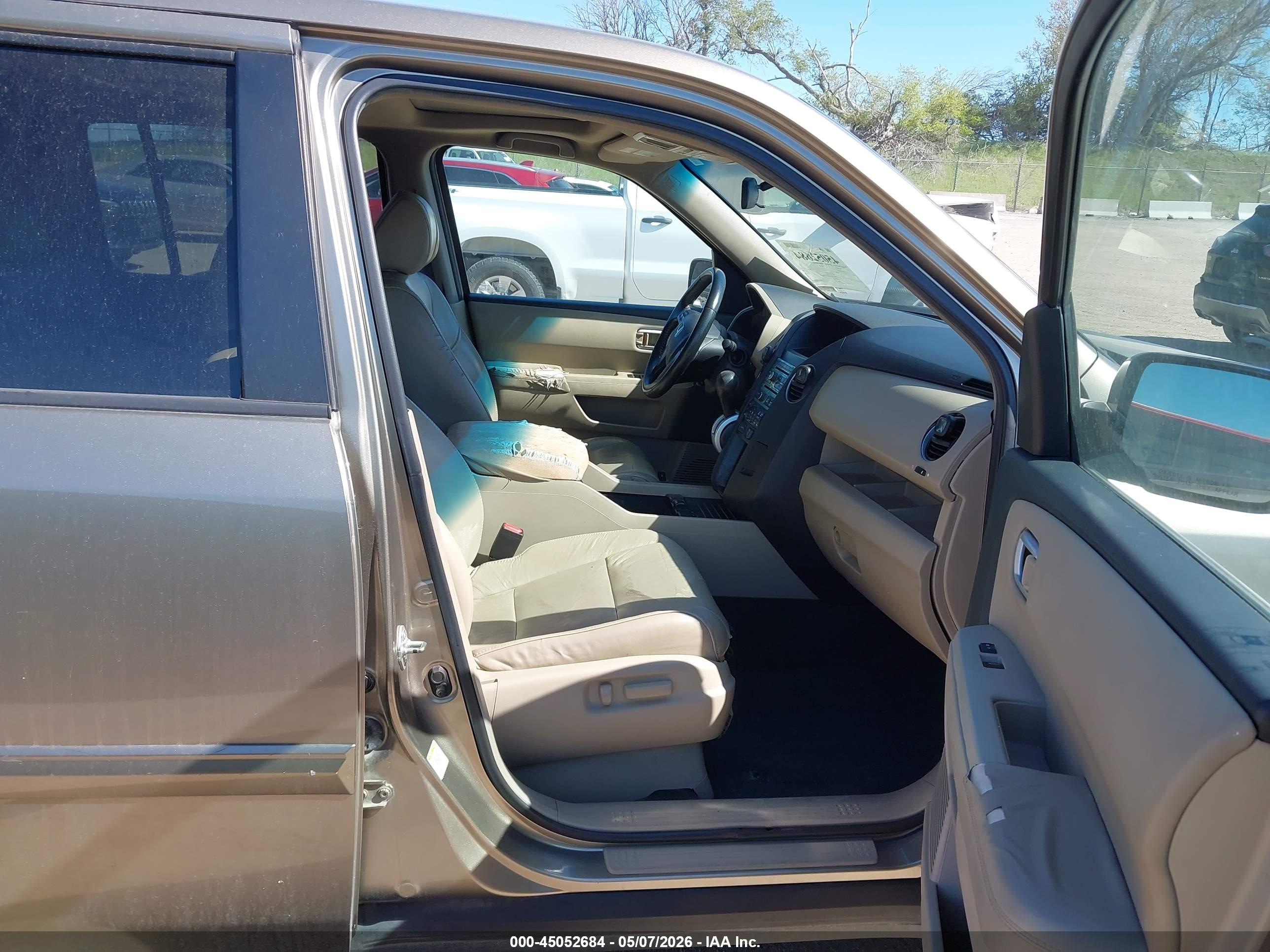 HONDA PILOT image 5