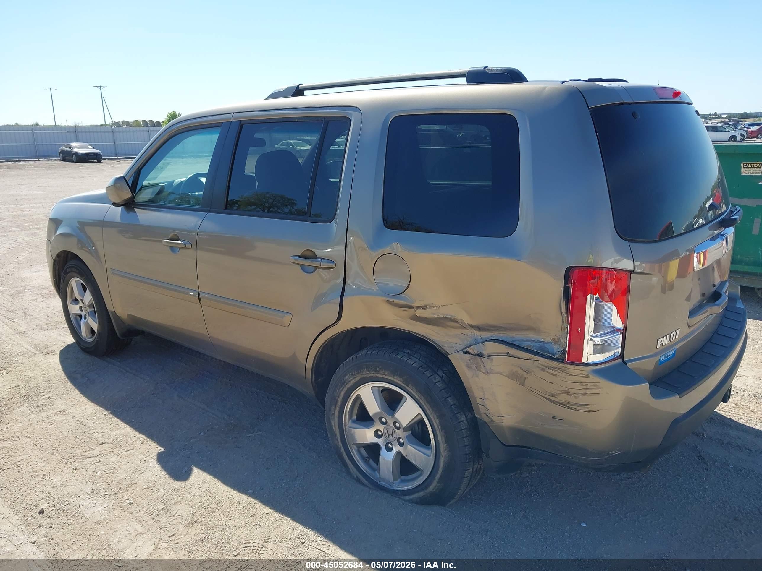 HONDA PILOT image 6
