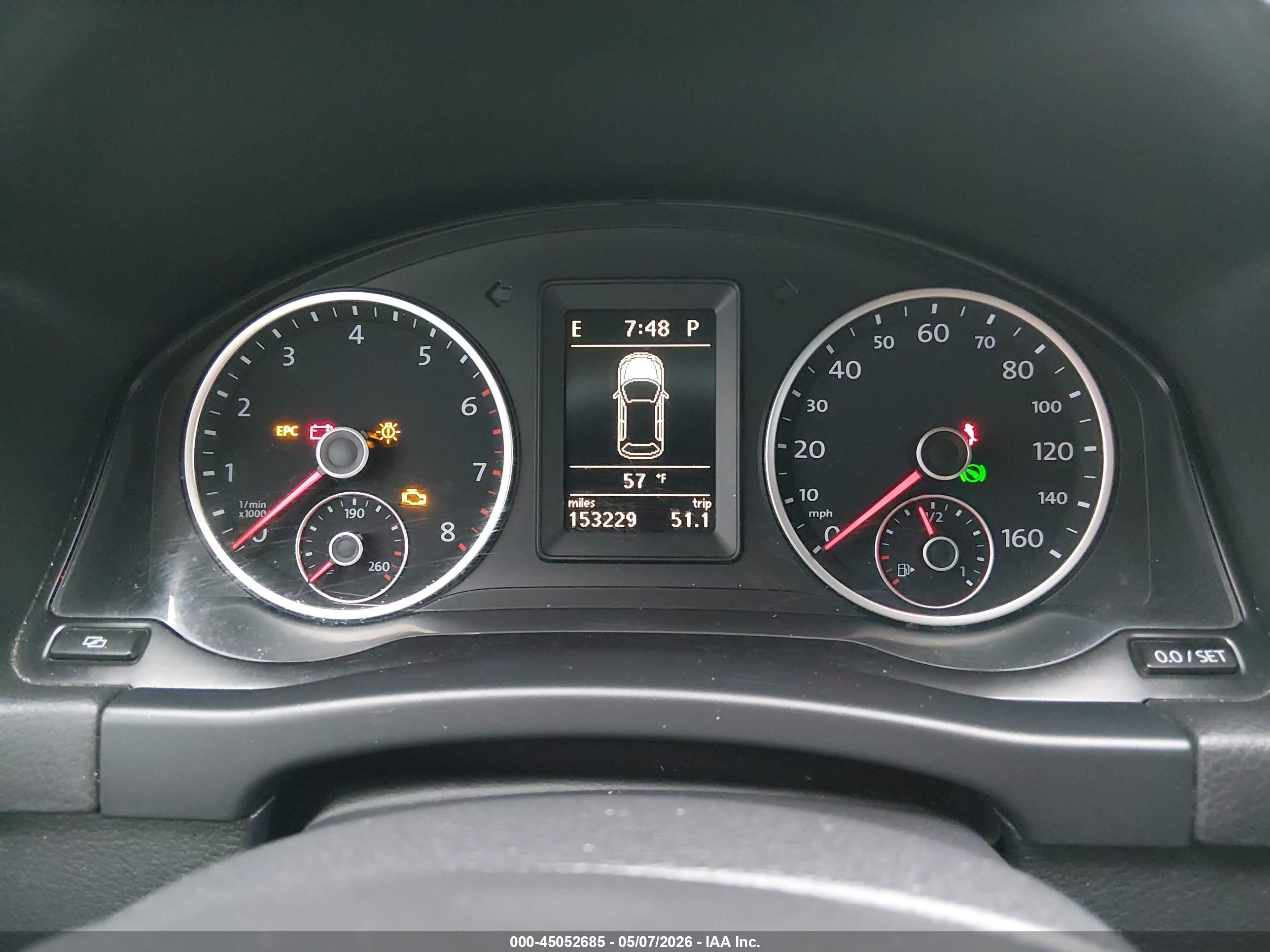 VOLKSWAGEN TIGUAN image 7