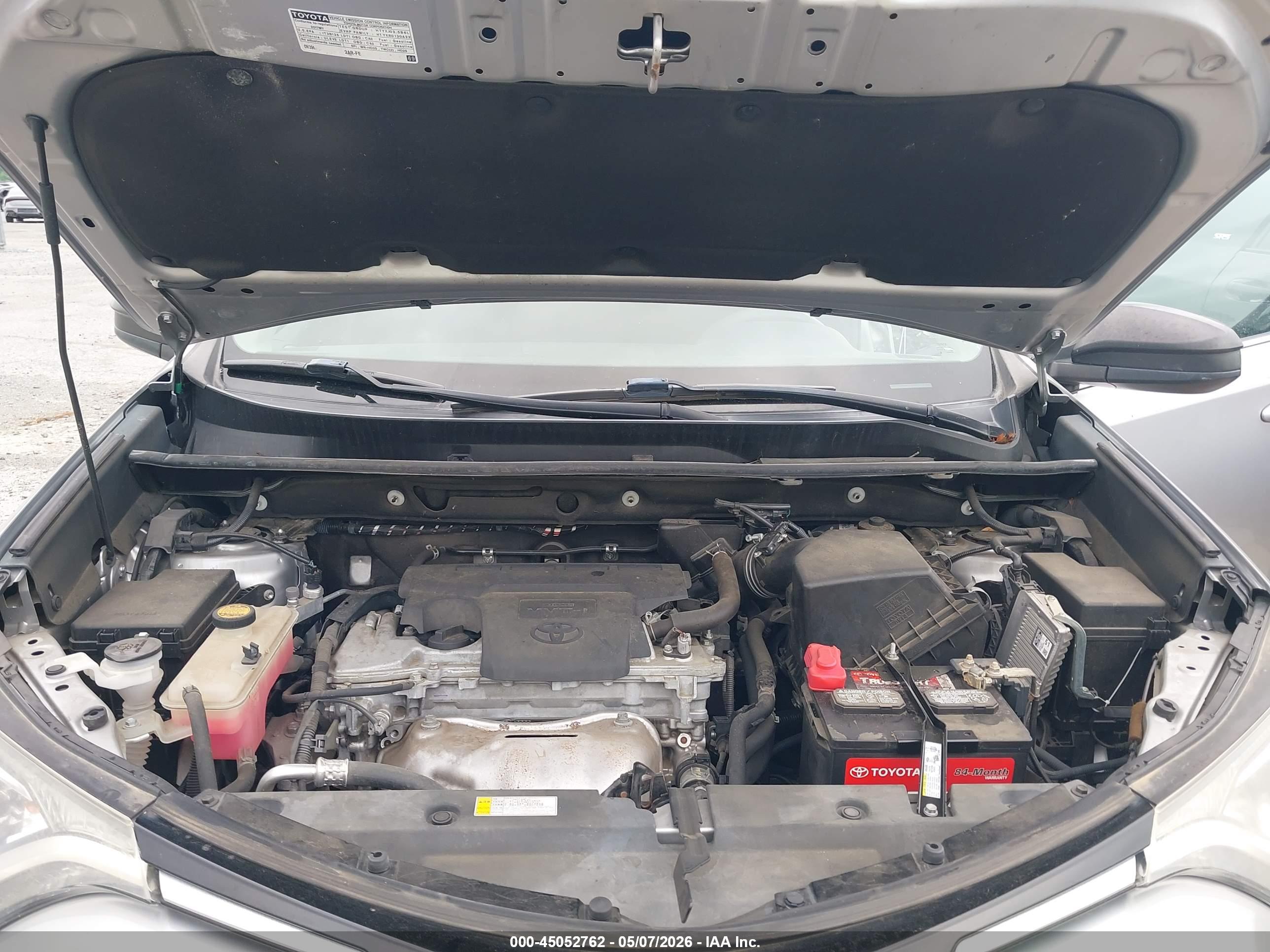 TOYOTA RAV4 image 10