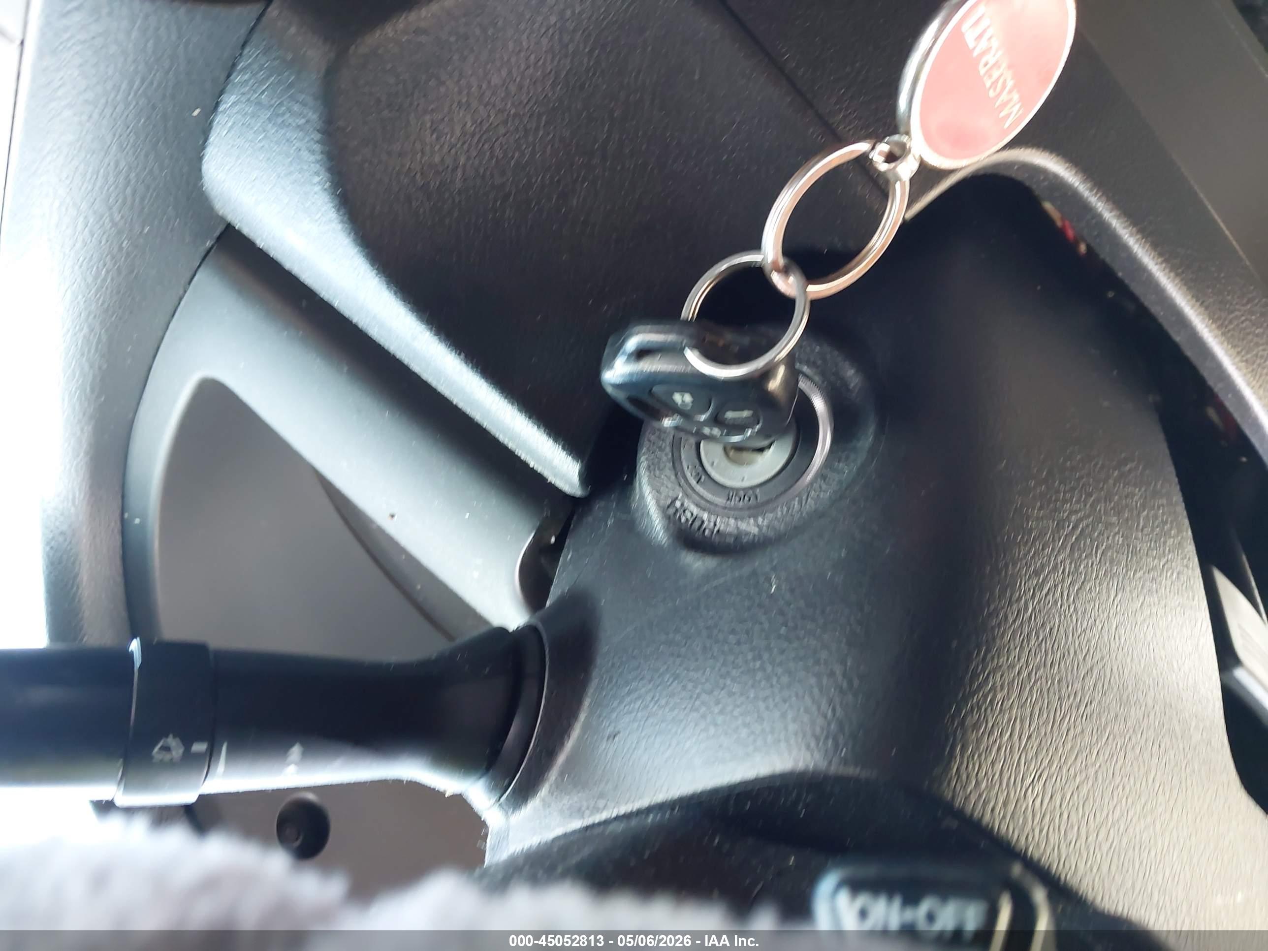 TOYOTA CAMRY image 11