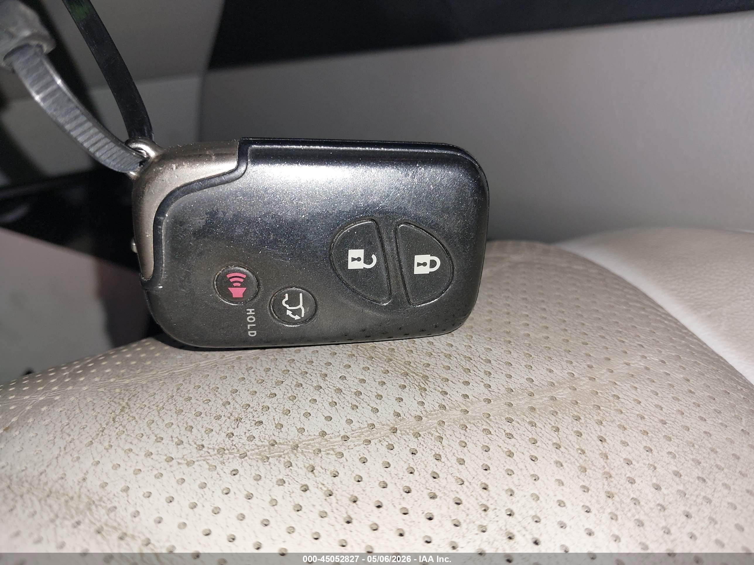 LEXUS RX image 11
