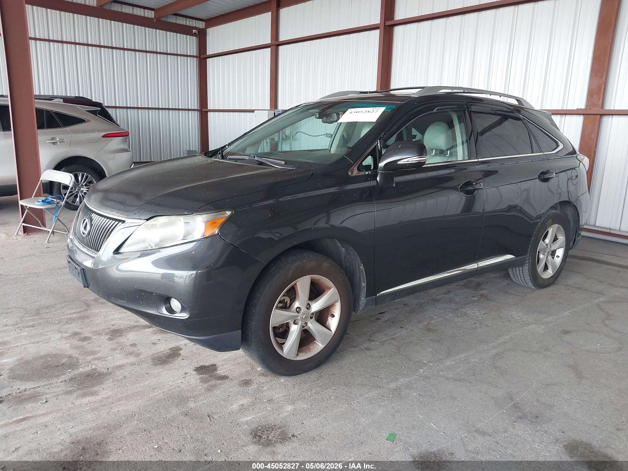 LEXUS RX image 2