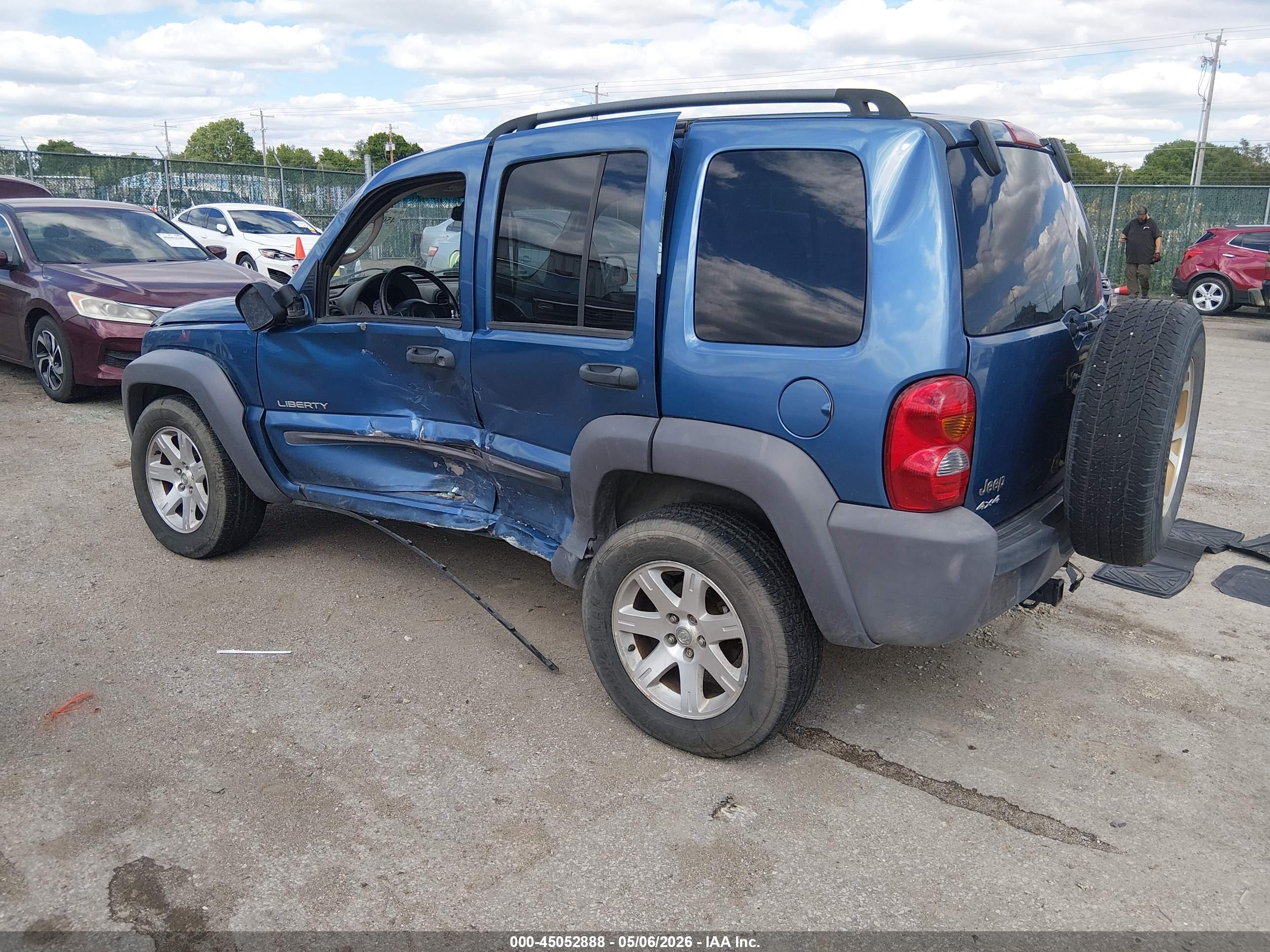 JEEP LIBERTY image 3