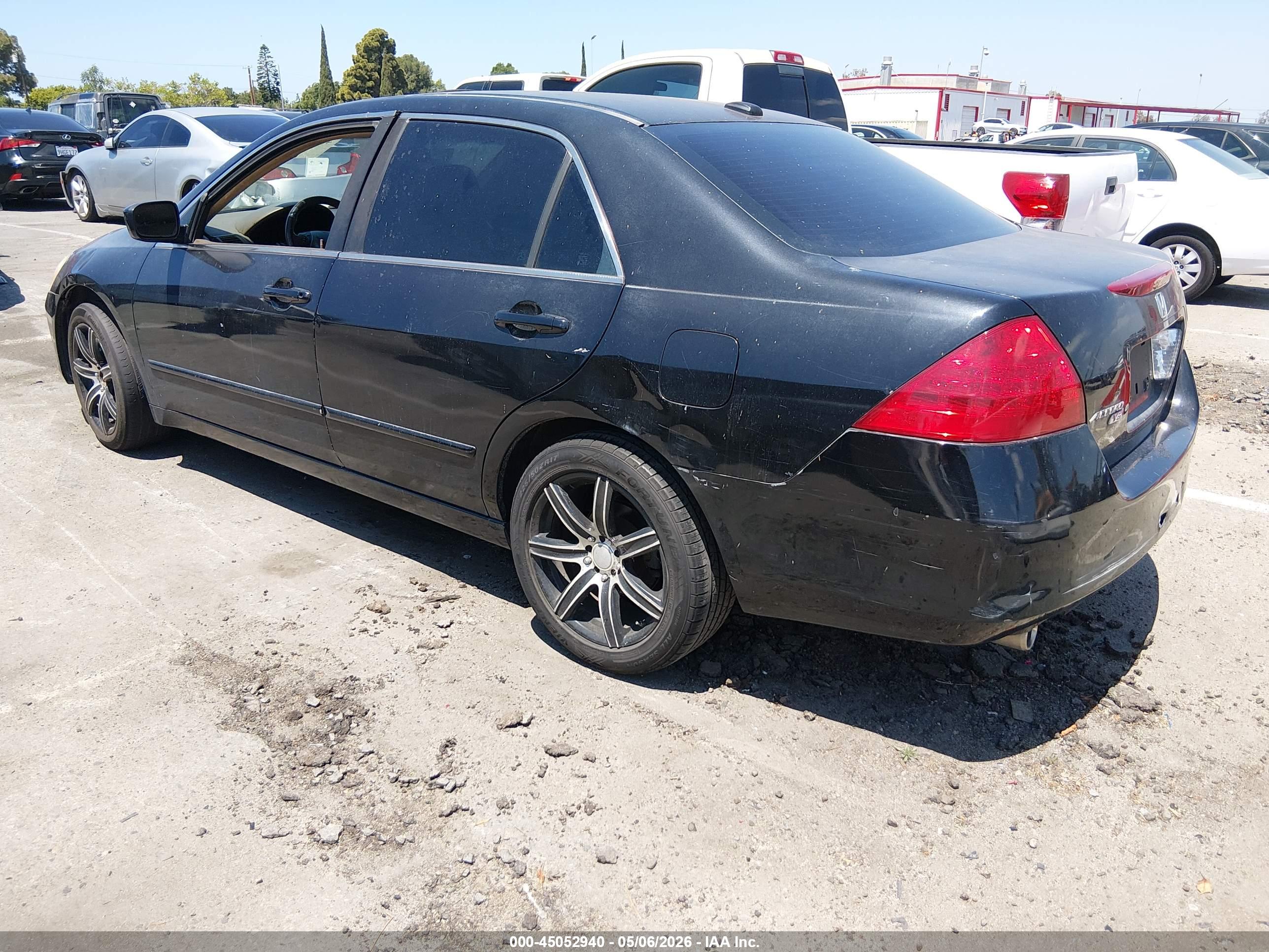 HONDA ACCORD image 3