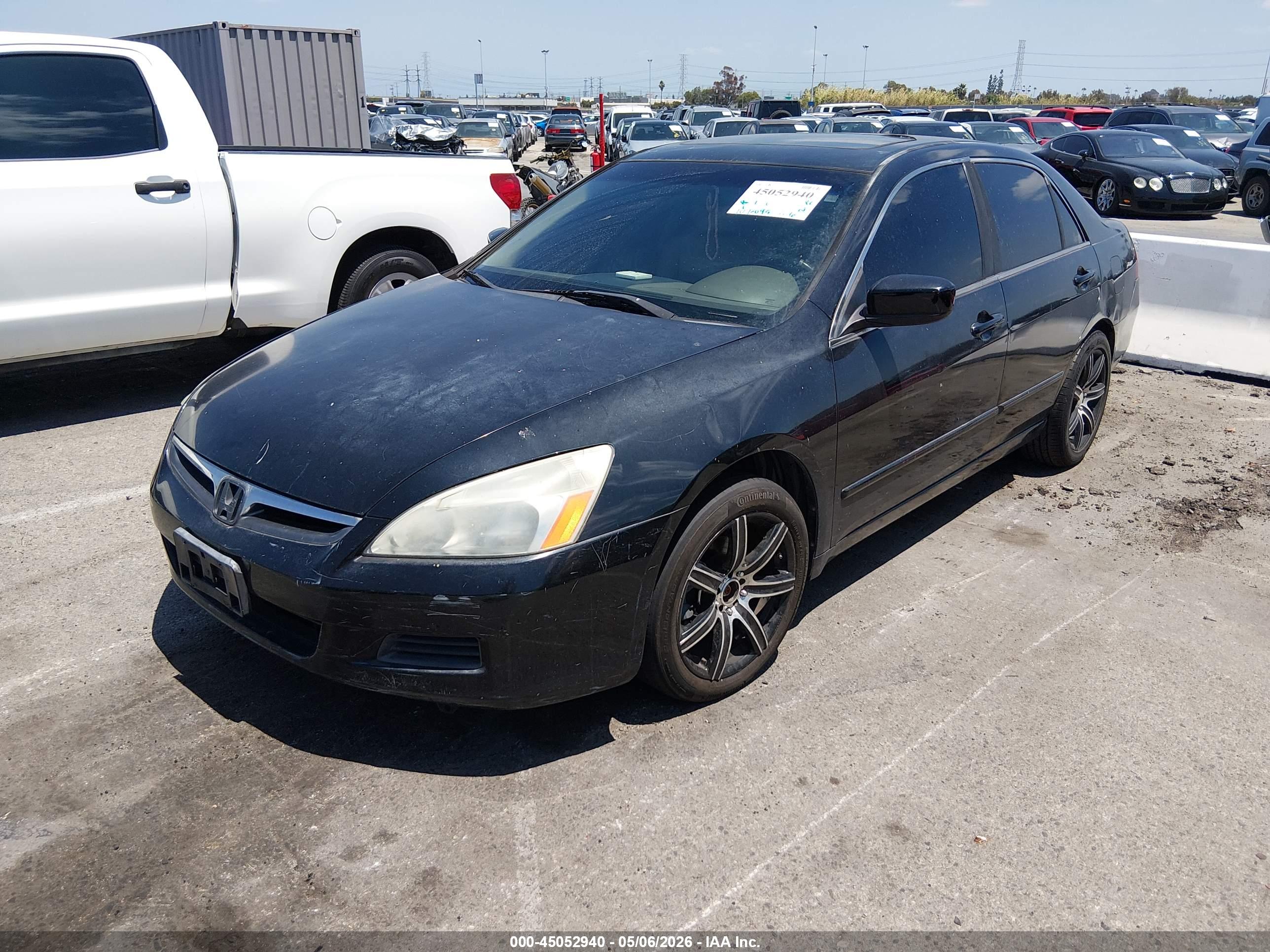HONDA ACCORD image 6