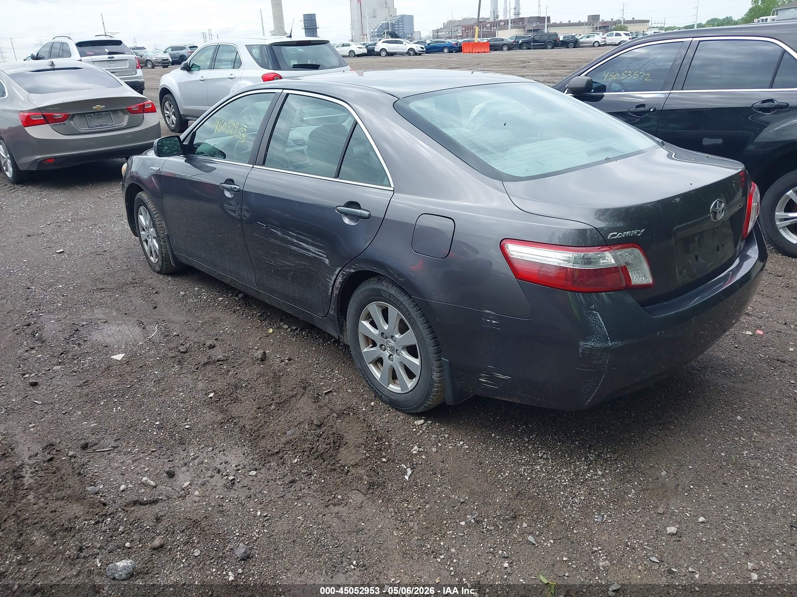 TOYOTA CAMRY image 3