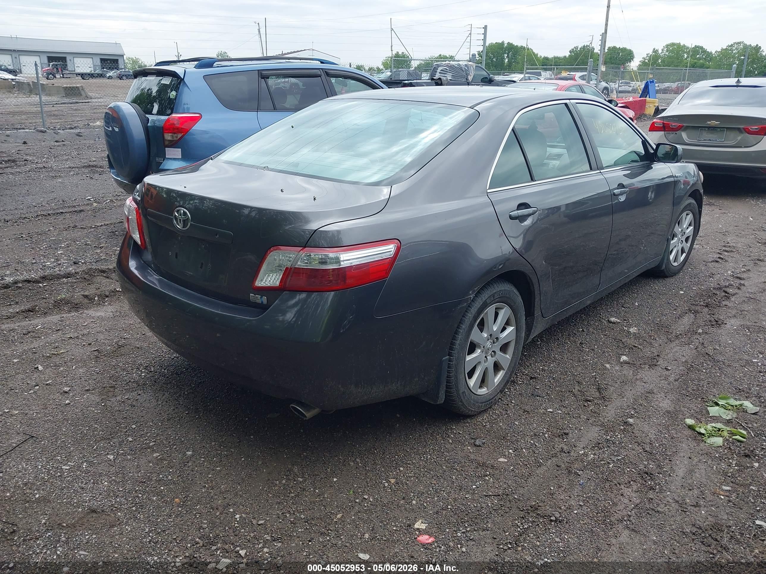 TOYOTA CAMRY image 4