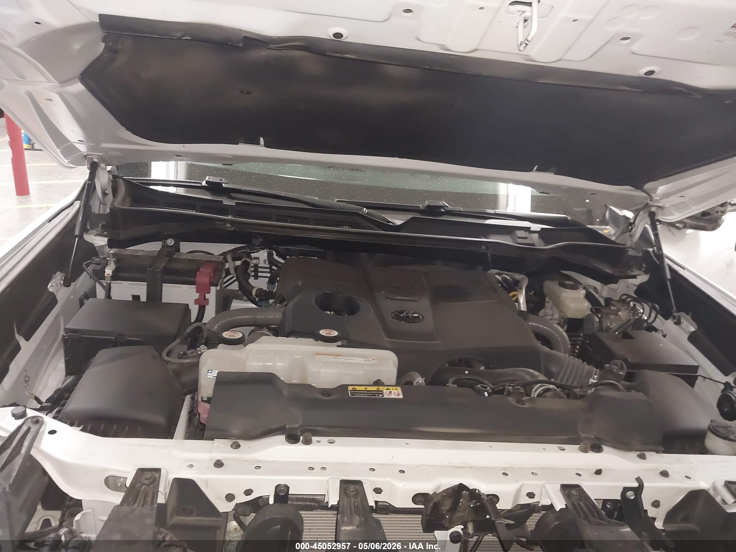 TOYOTA TUNDRA image 10