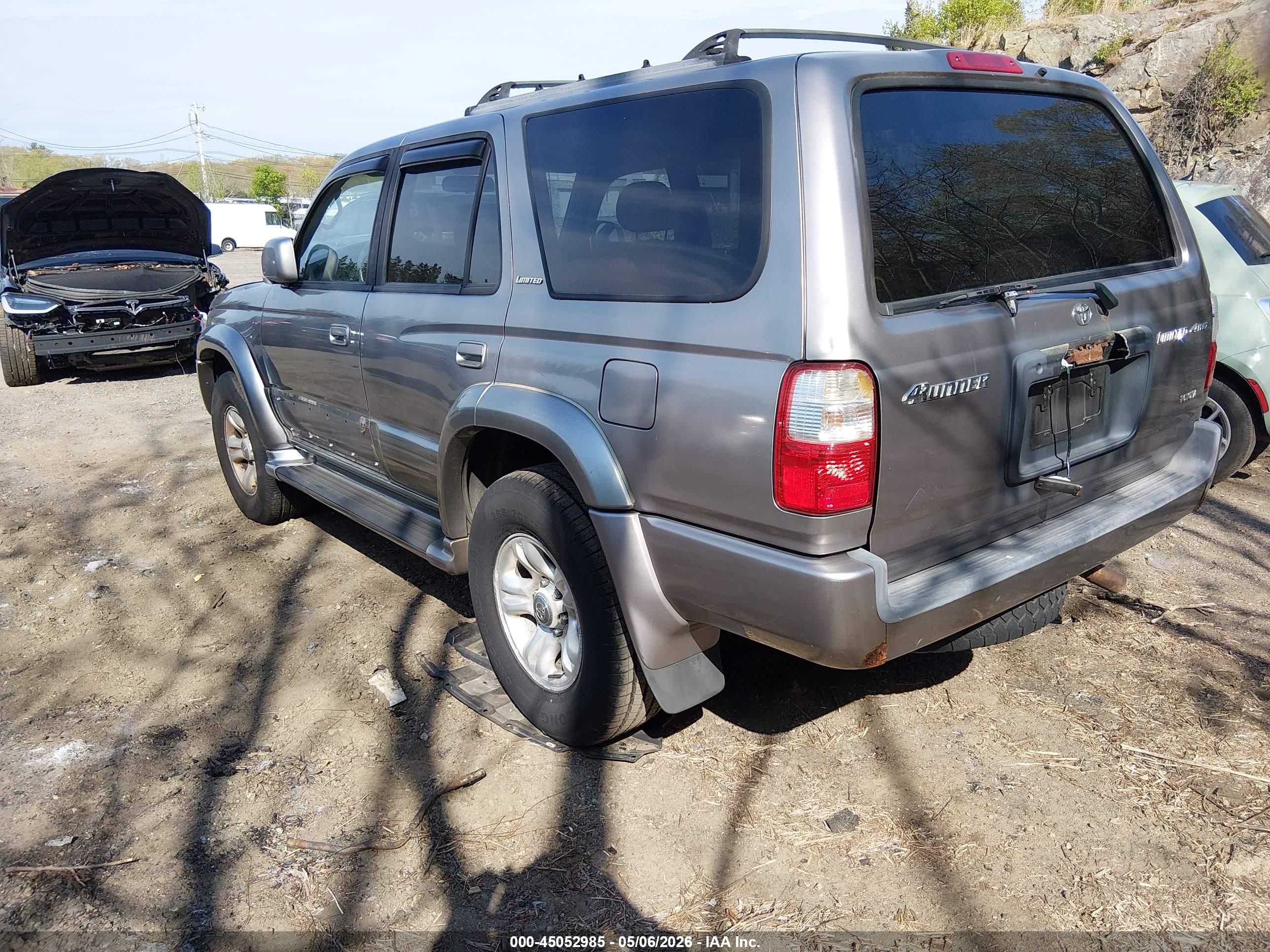 TOYOTA 4RUNNER image 3