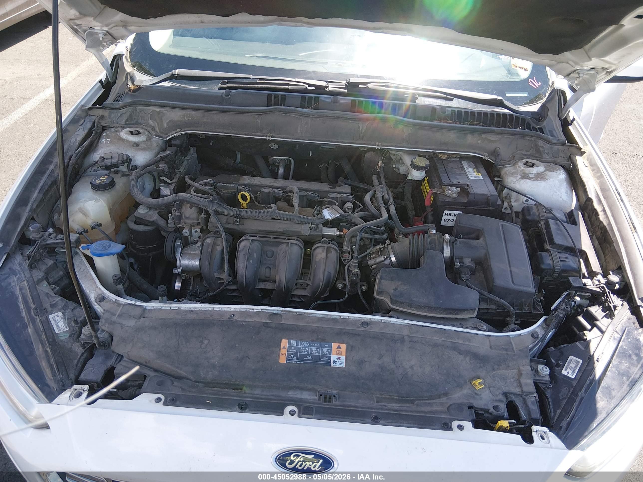 FORD FUSION image 10