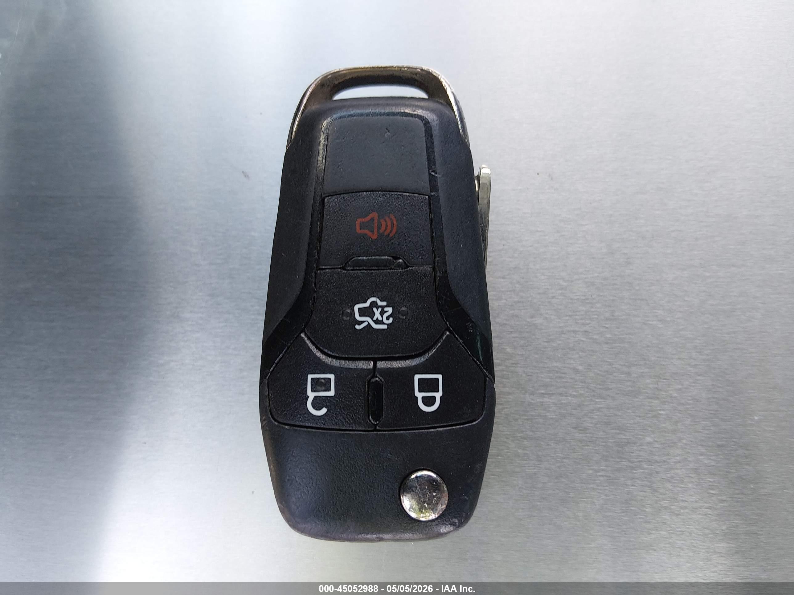 FORD FUSION image 11