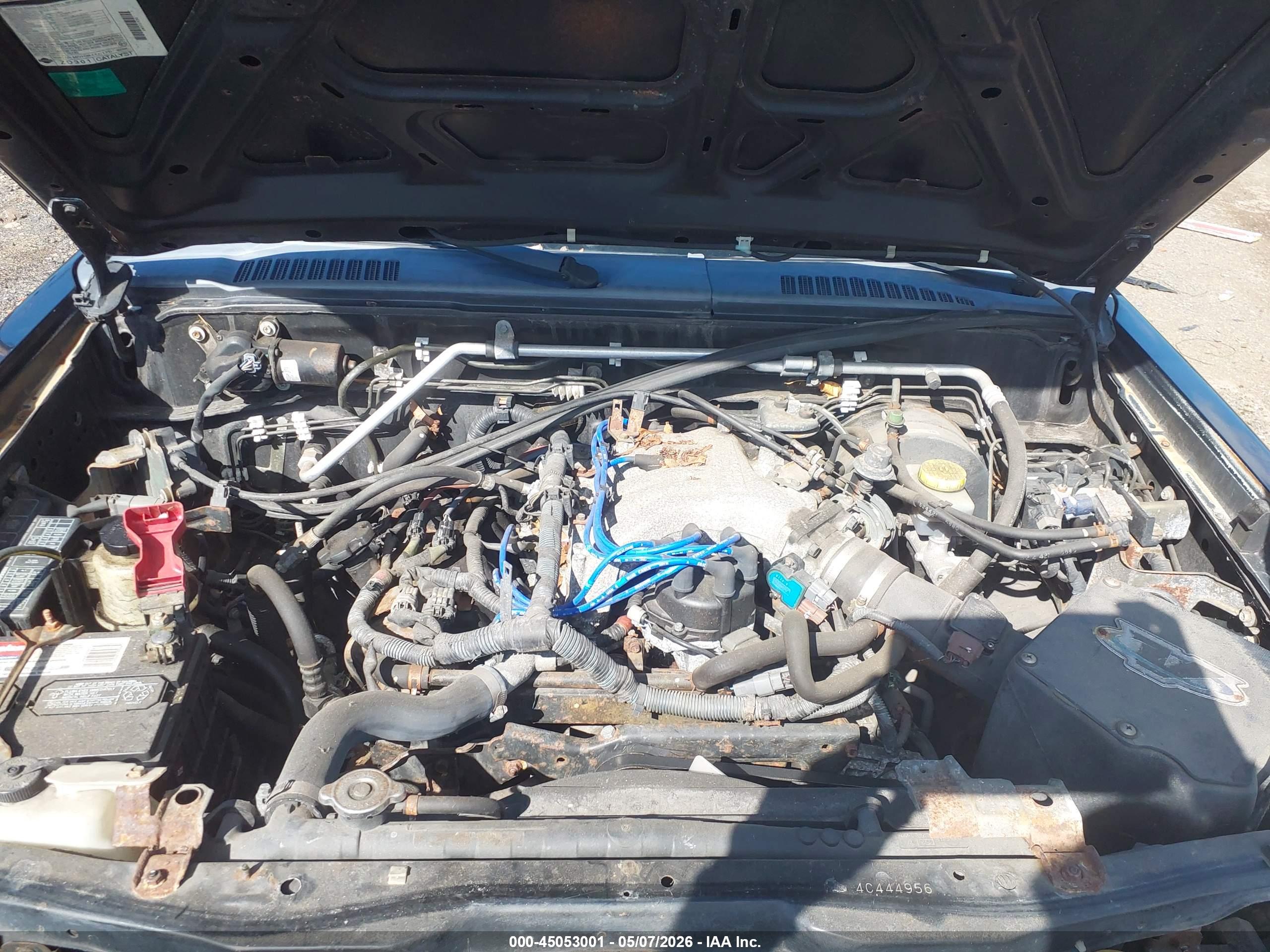 NISSAN FRONTIER image 10