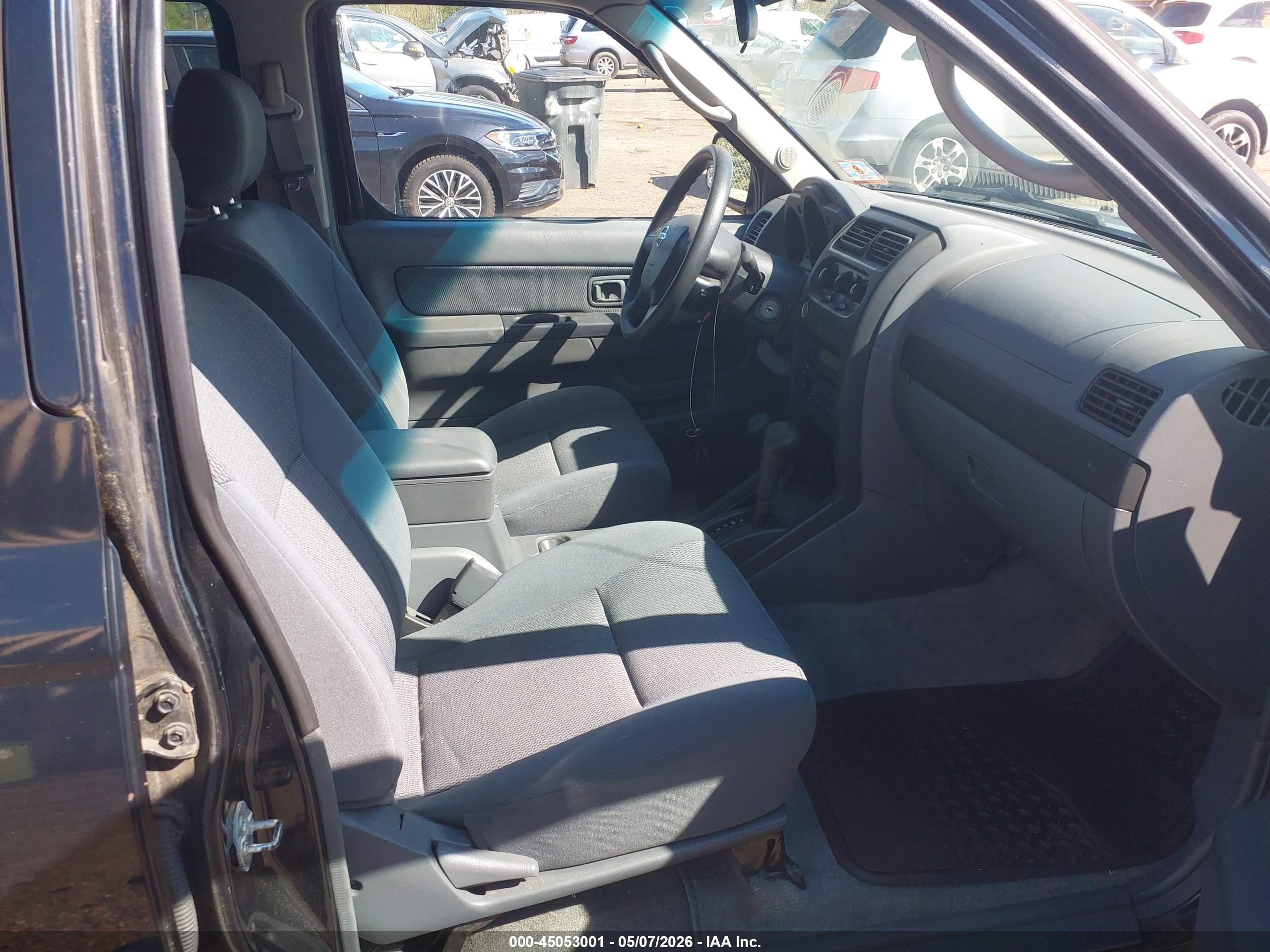 NISSAN FRONTIER image 5