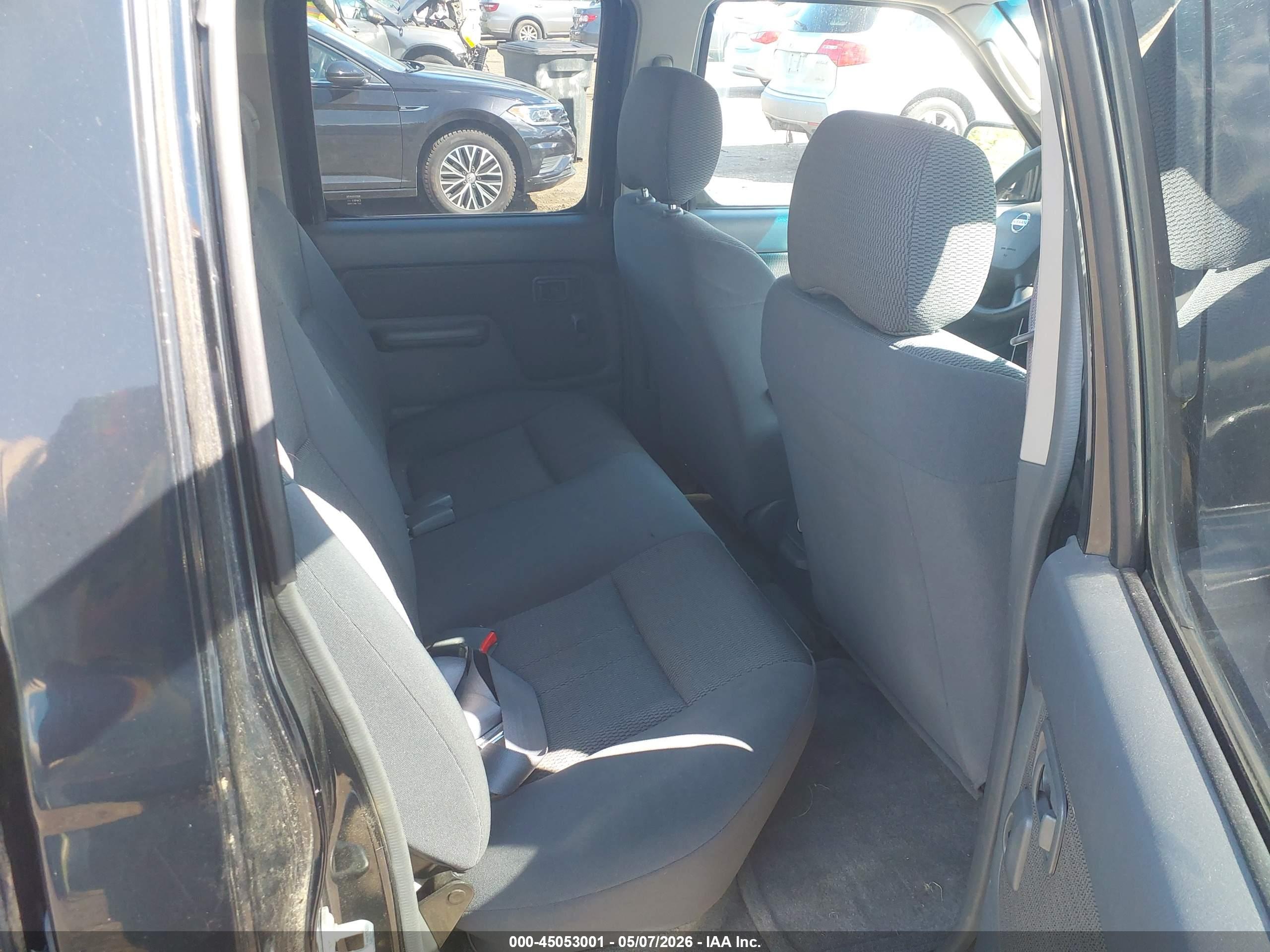 NISSAN FRONTIER image 8