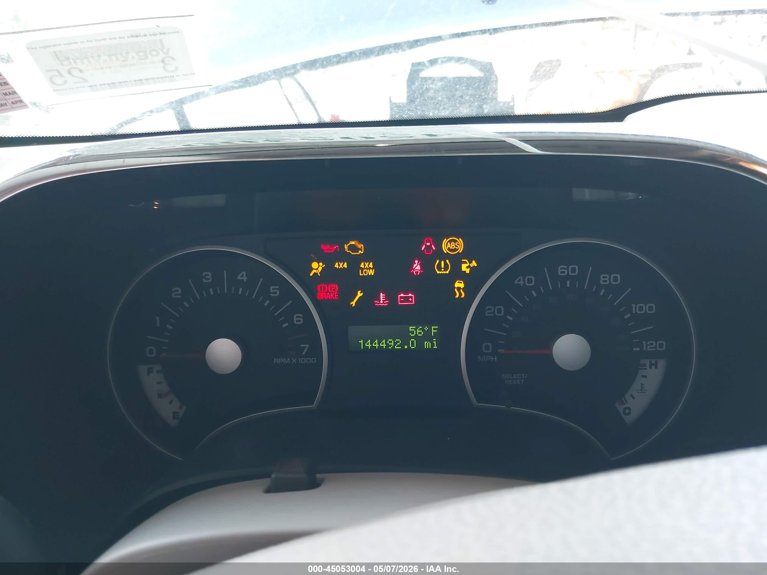 FORD EXPLORER image 7