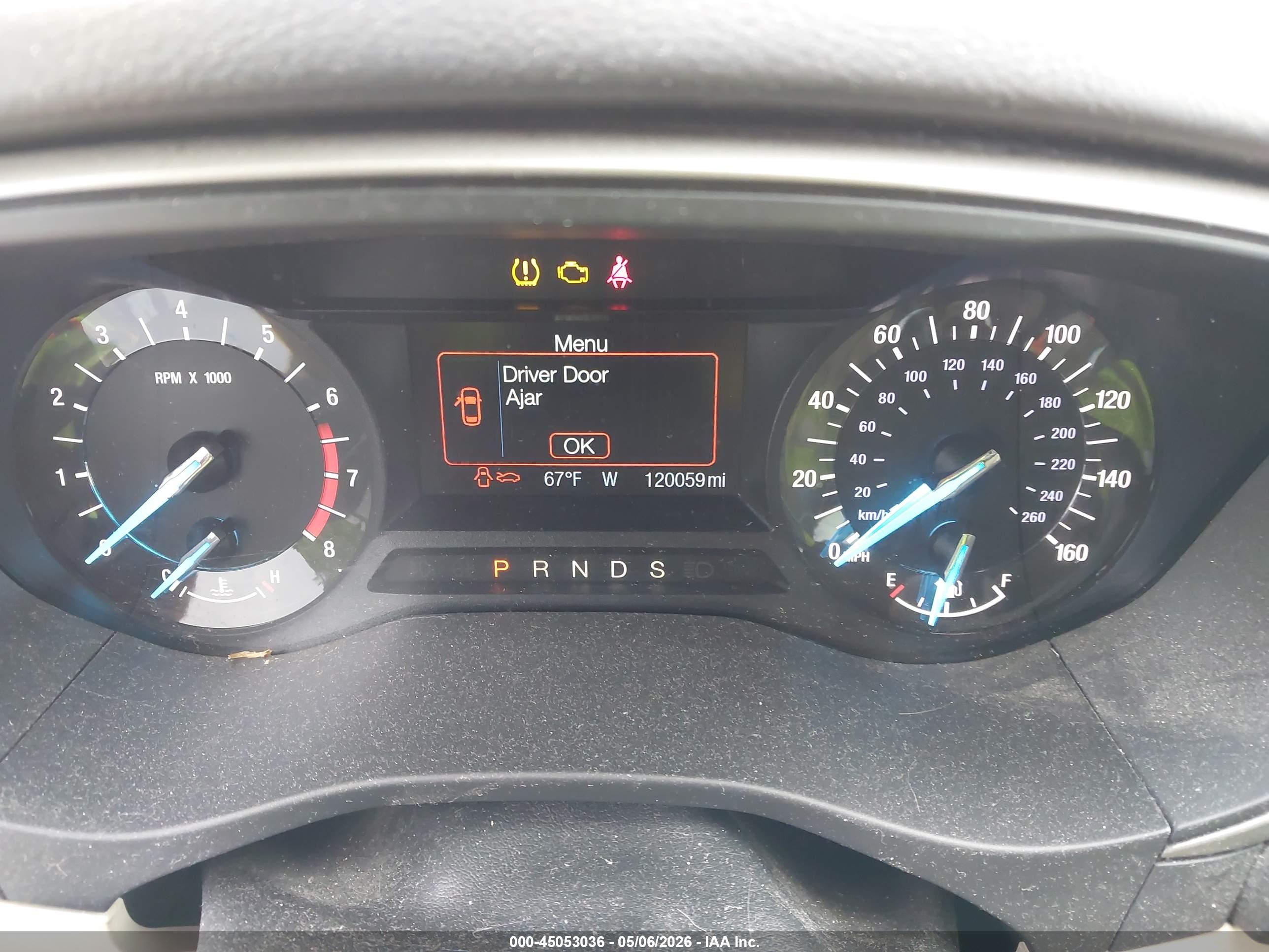 FORD FUSION image 7