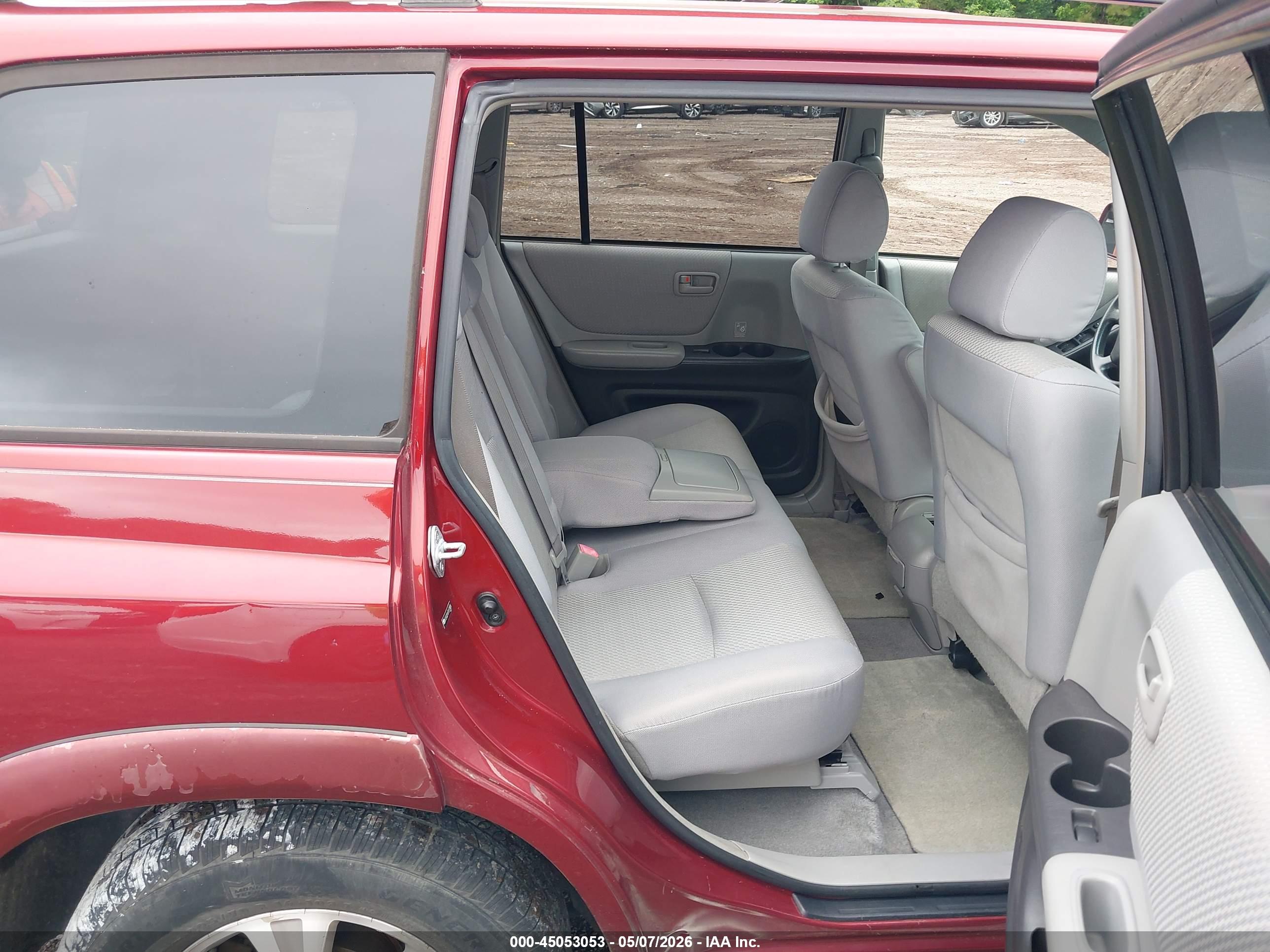 TOYOTA HIGHLANDER image 8