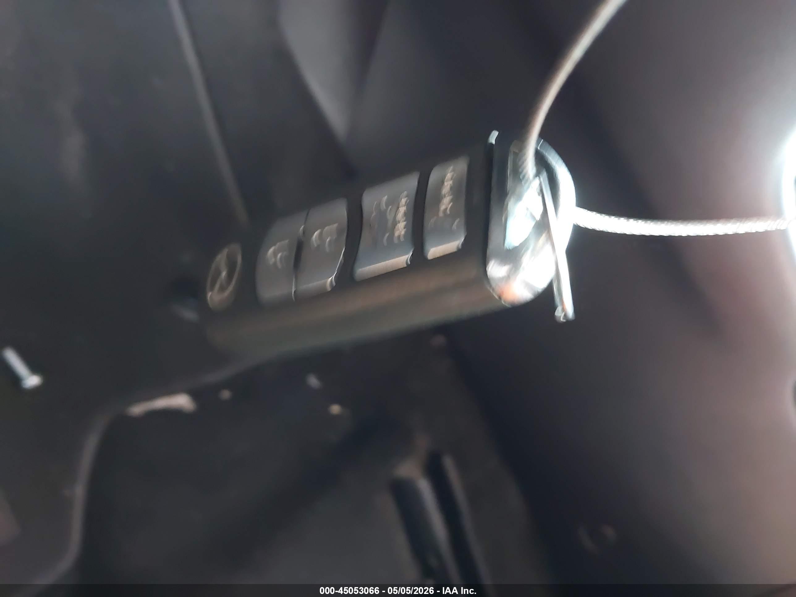 MAZDA MAZDA3 image 11