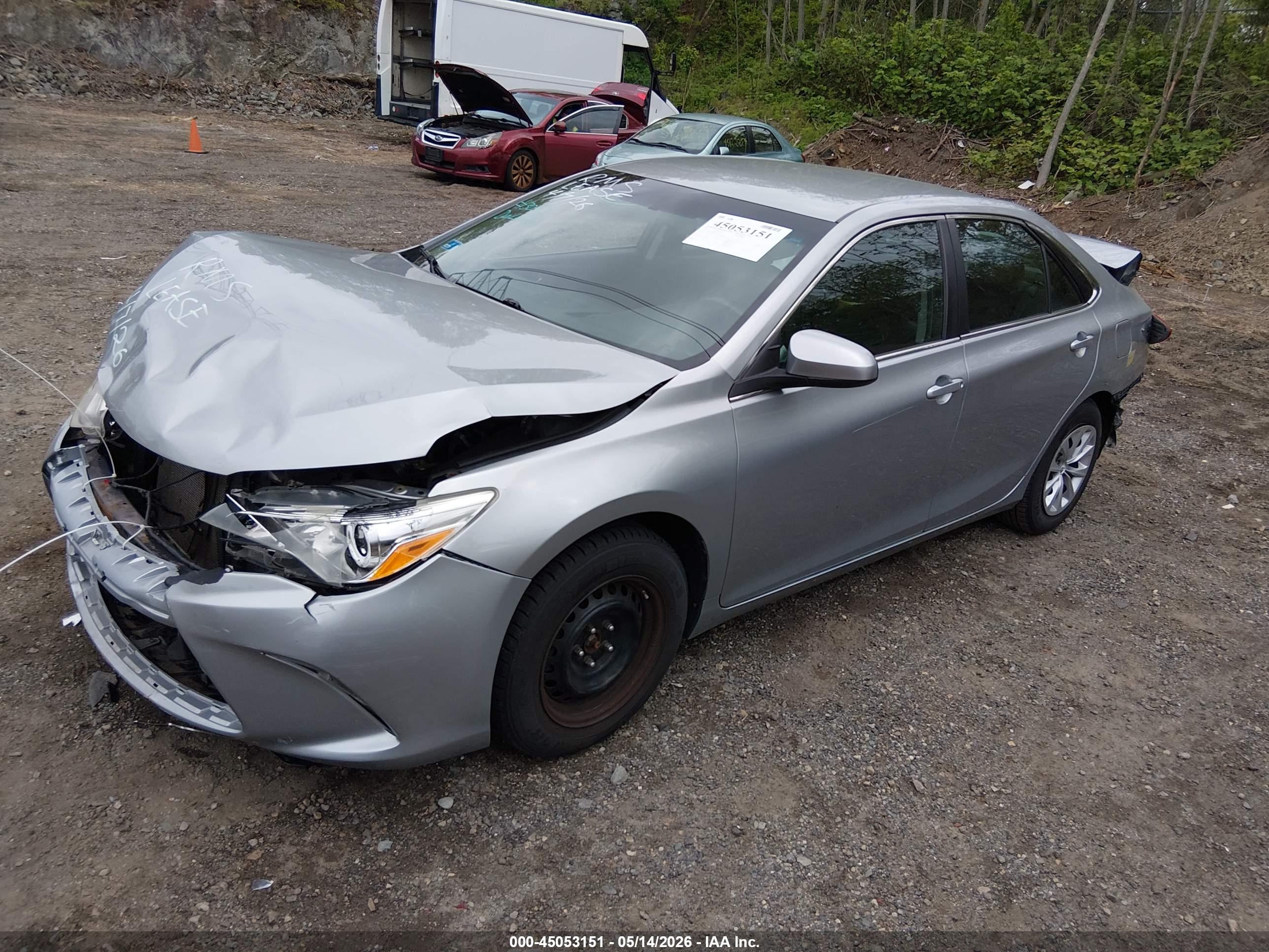 TOYOTA CAMRY image 2