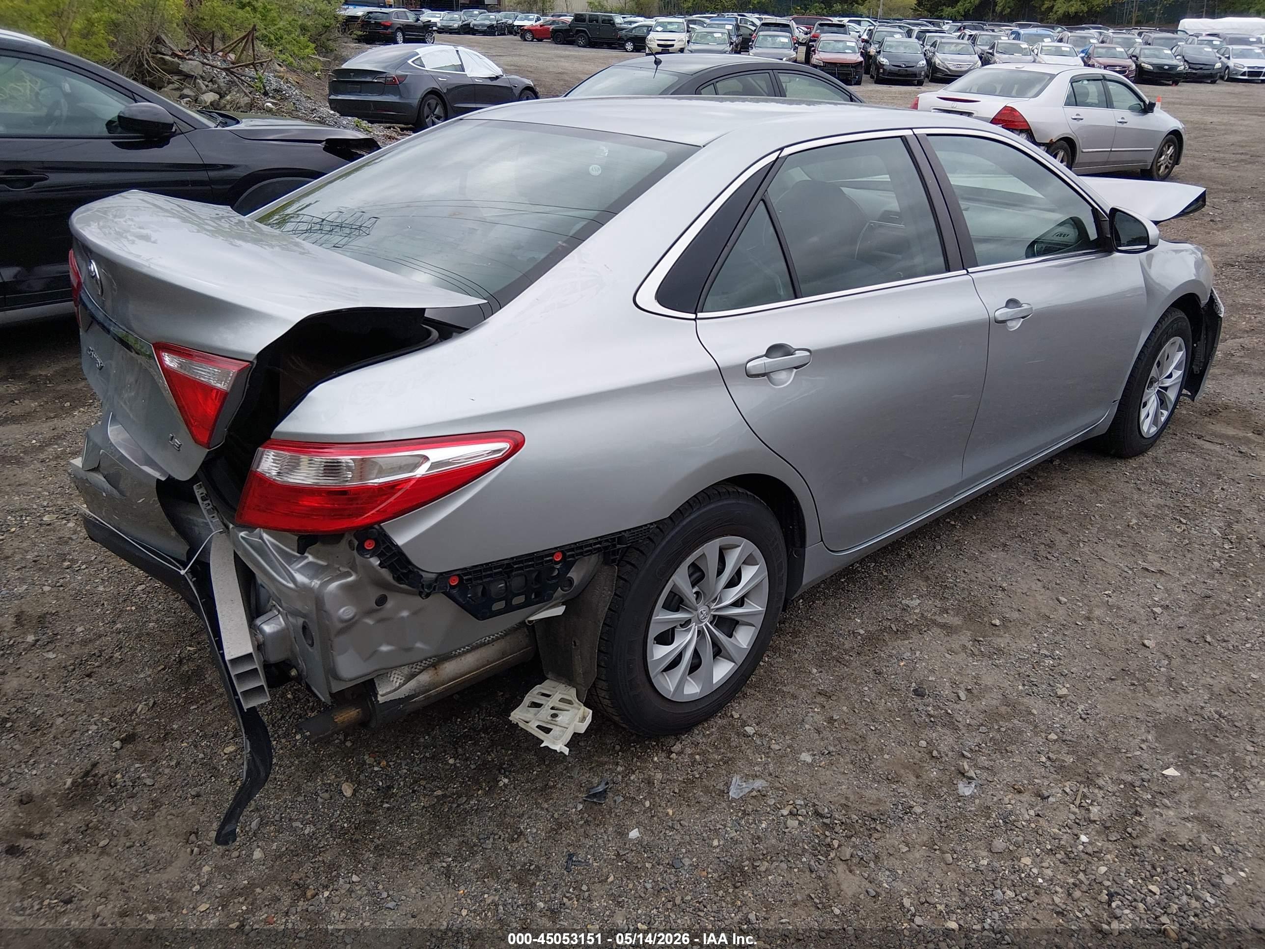 TOYOTA CAMRY image 4