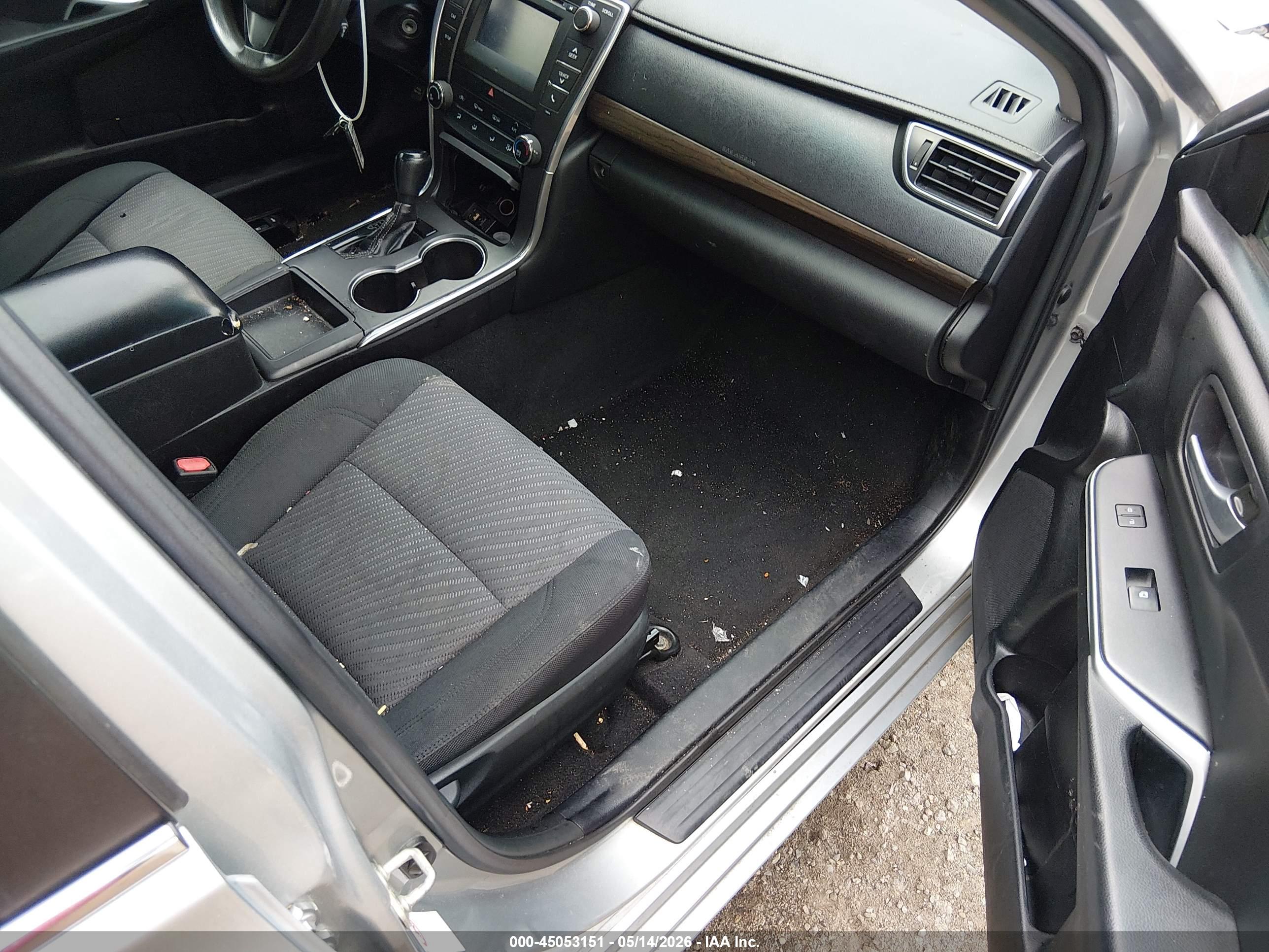 TOYOTA CAMRY image 5