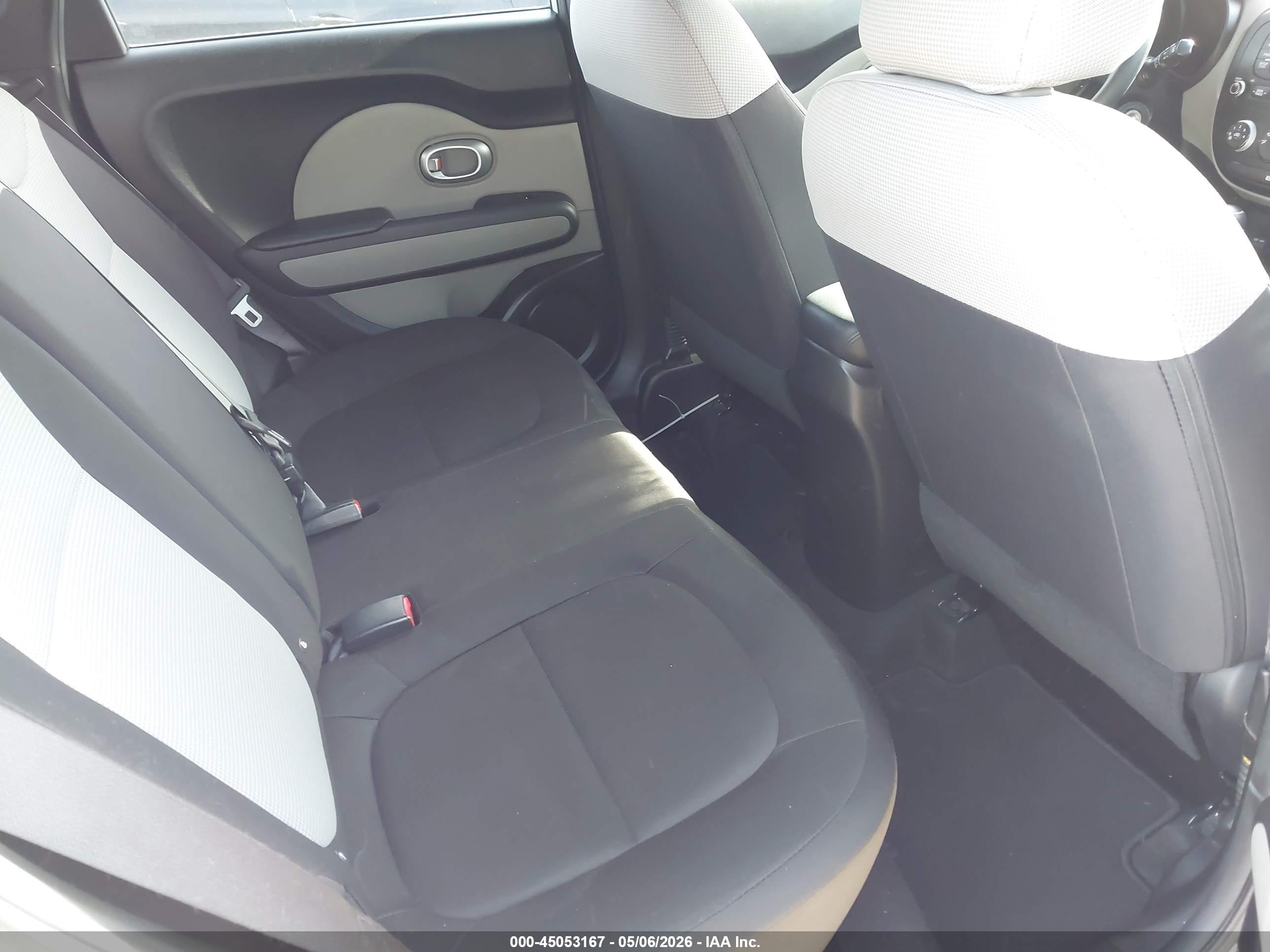 KIA SOUL image 8