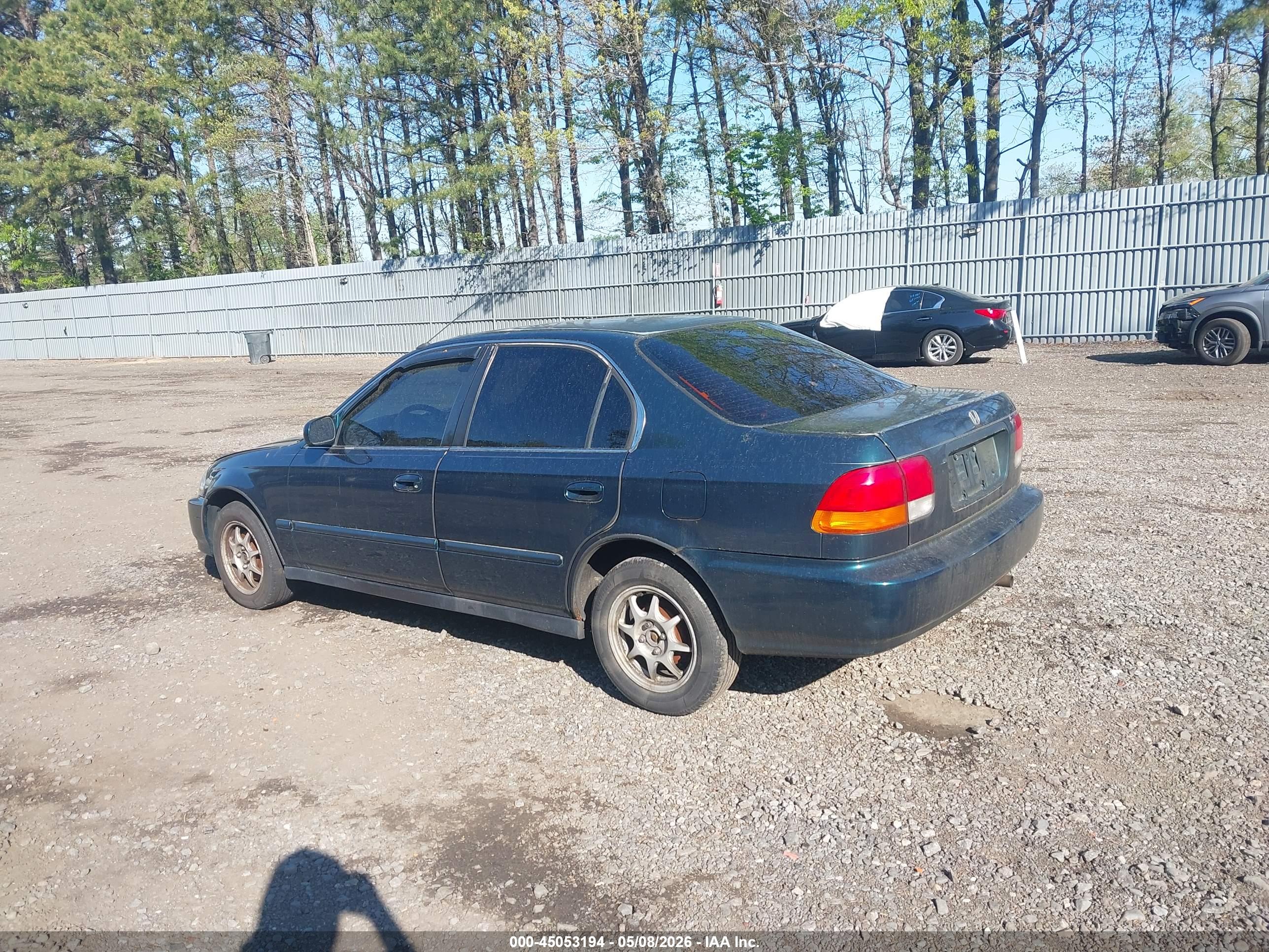 HONDA CIVIC image 3