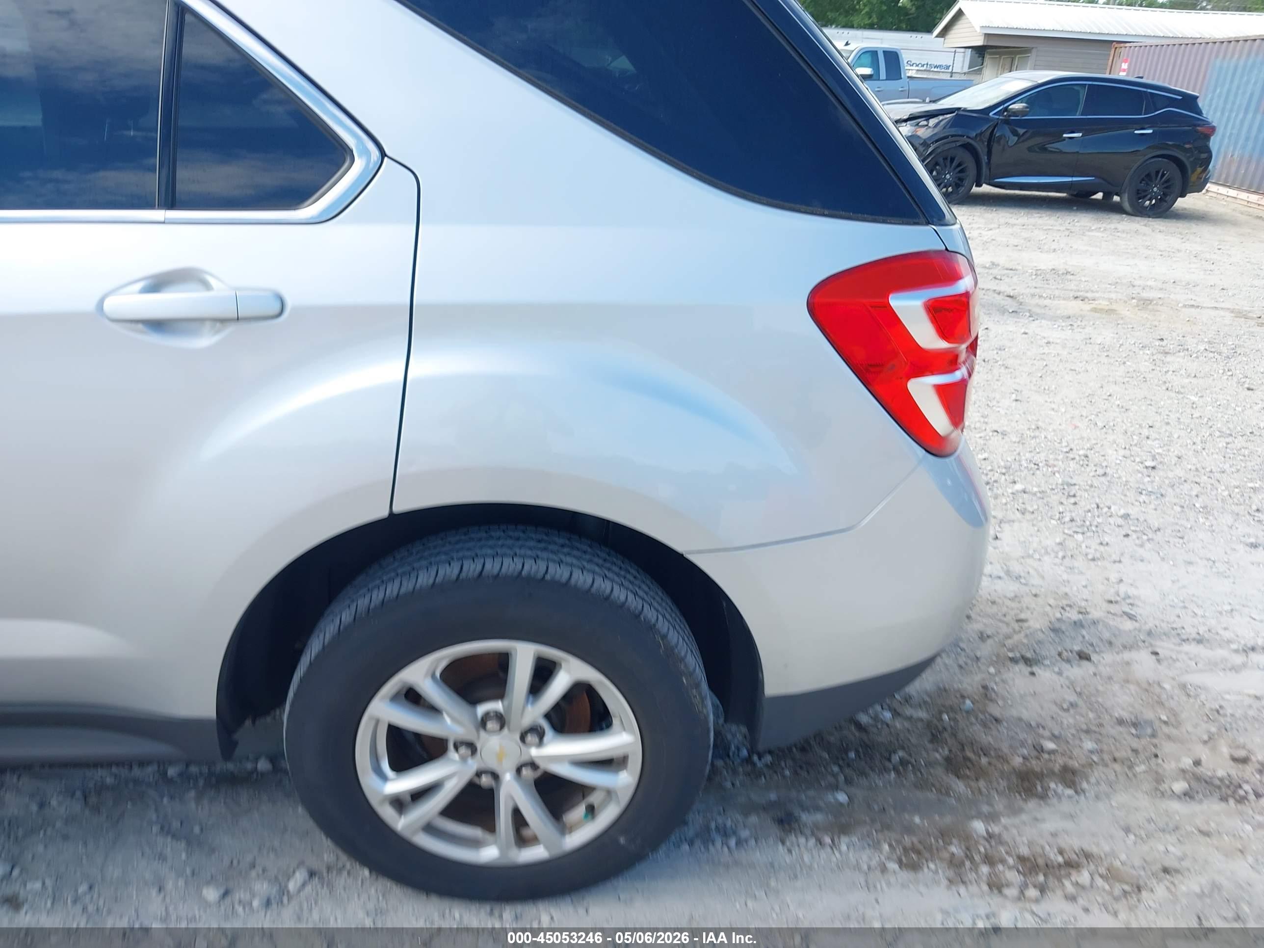 CHEVROLET EQUINOX image 6