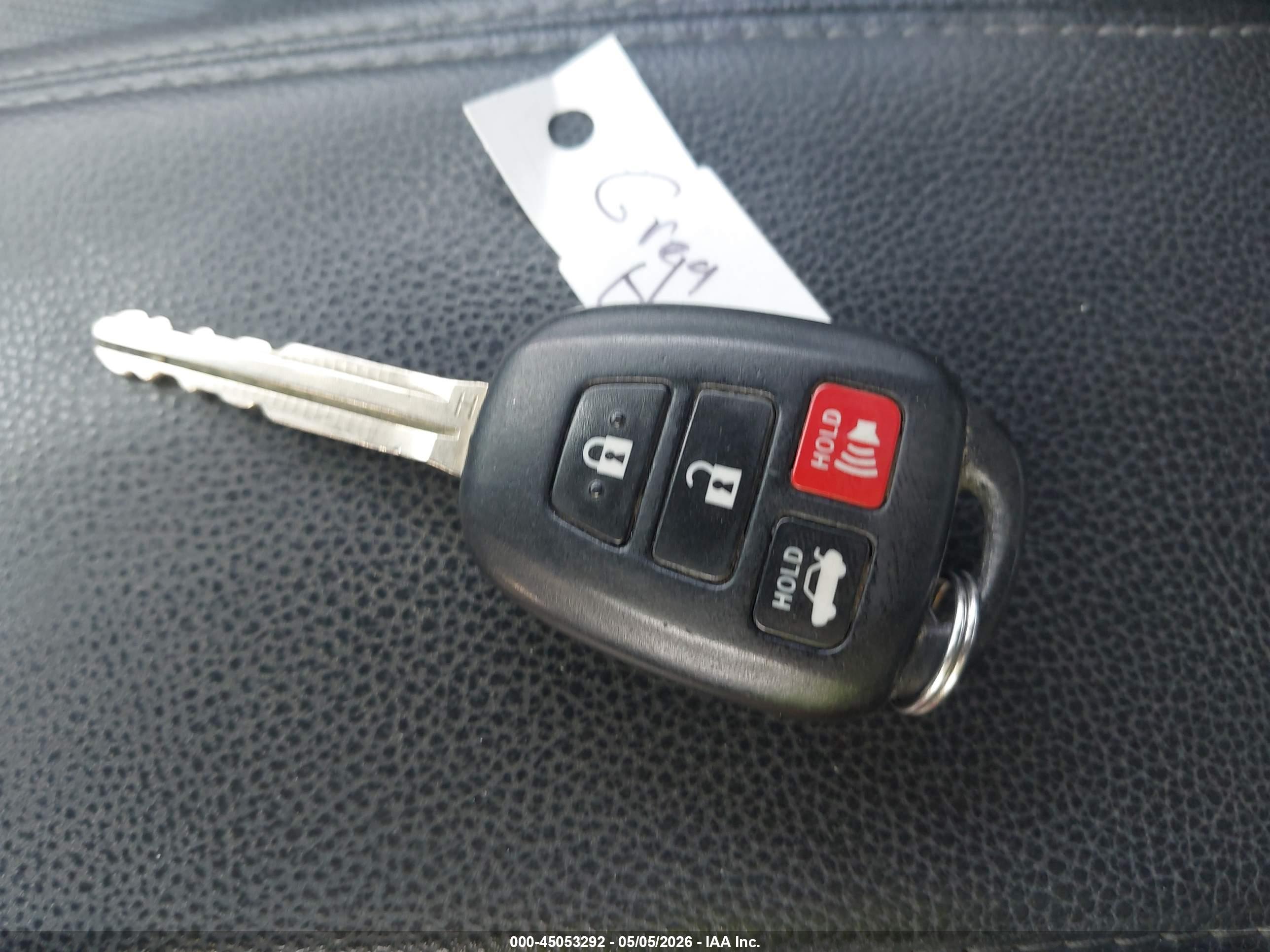 TOYOTA COROLLA image 11