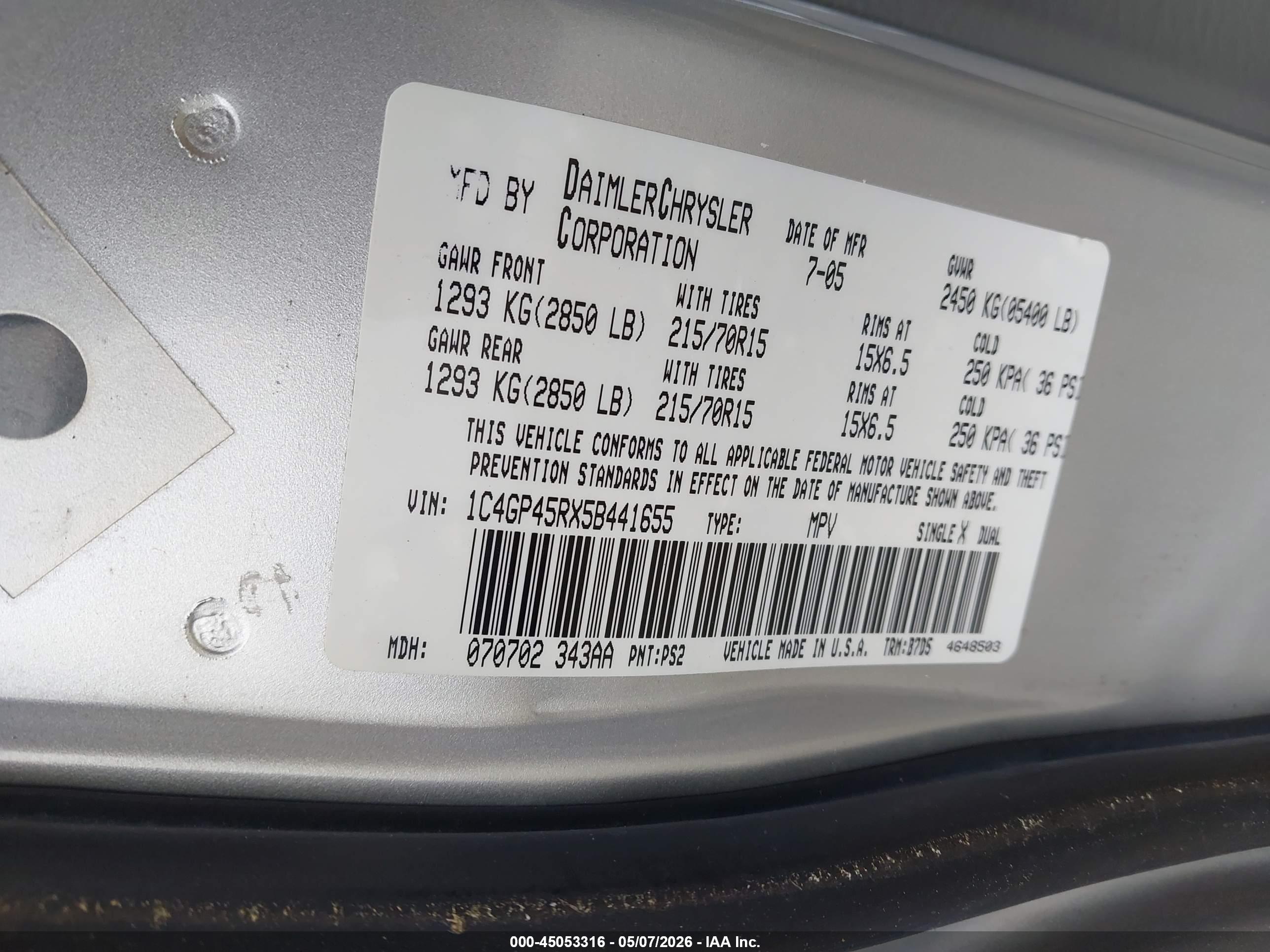 CHRYSLER TOWN image 9