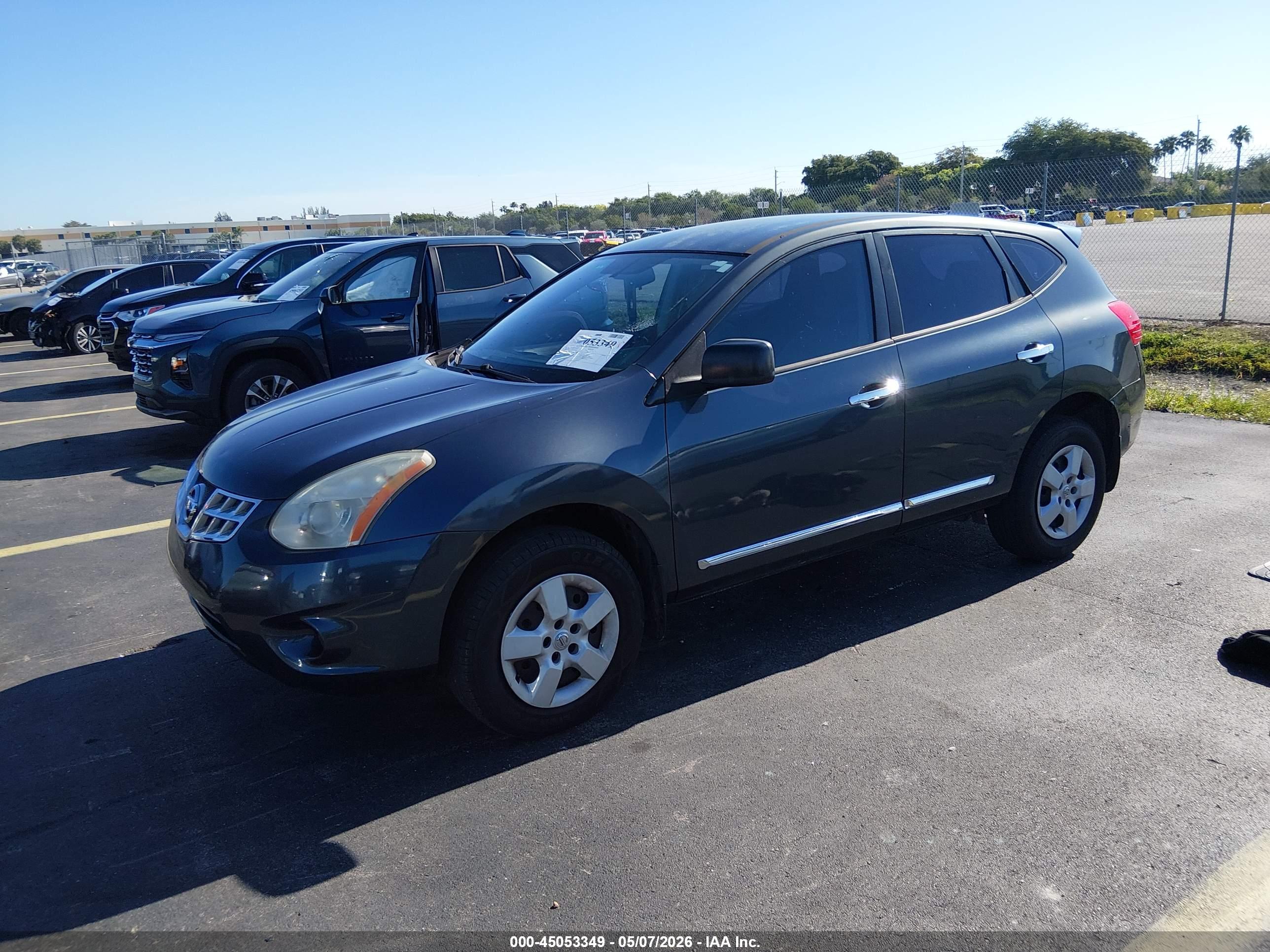 NISSAN ROGUE image 2