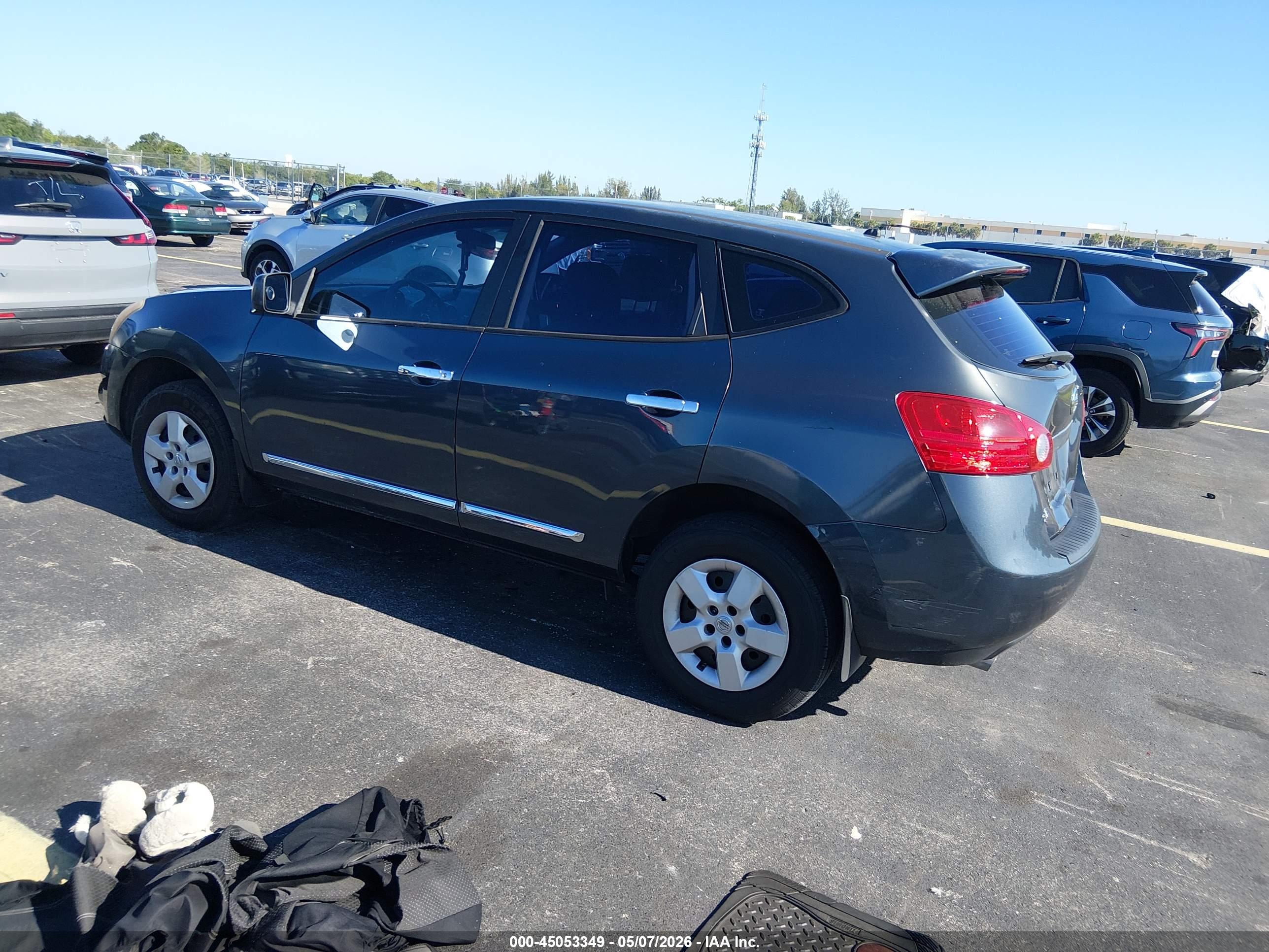 NISSAN ROGUE image 3
